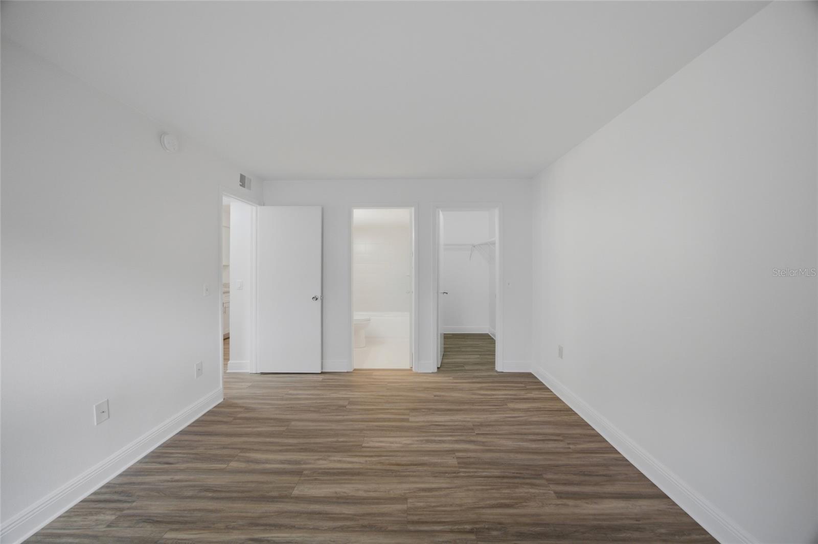 14315 Hanging Moss Cir #101 Property Photo 12