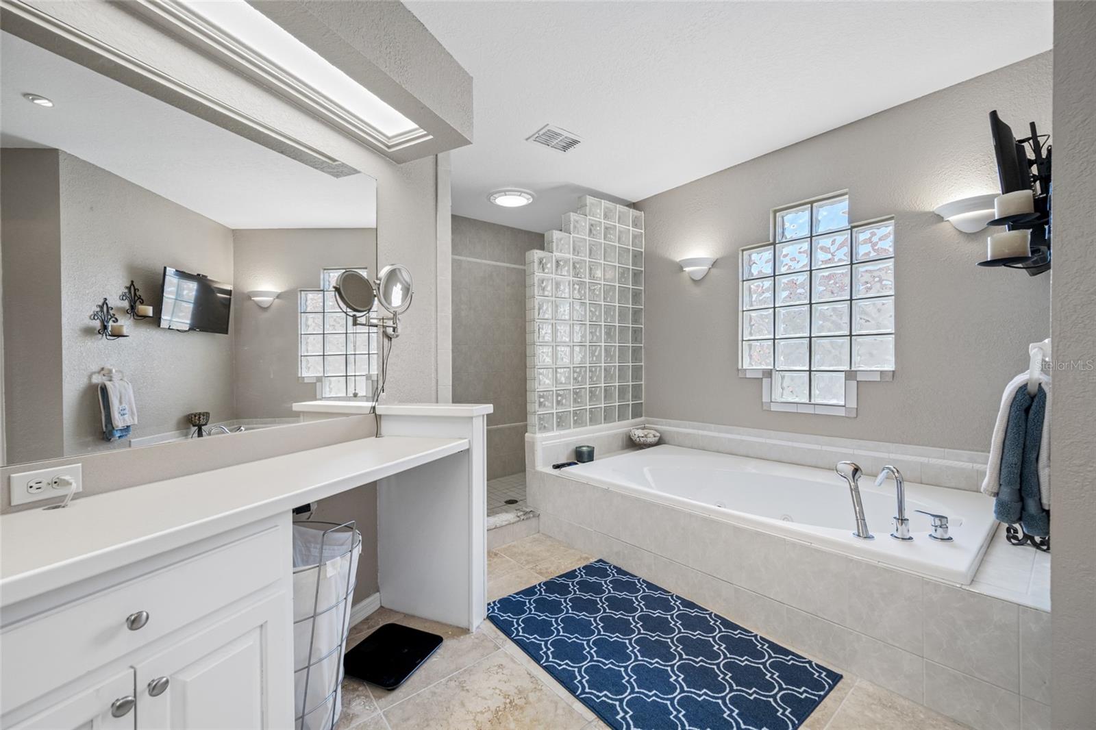 861 Symphony Isles Blvd Property Photo 48