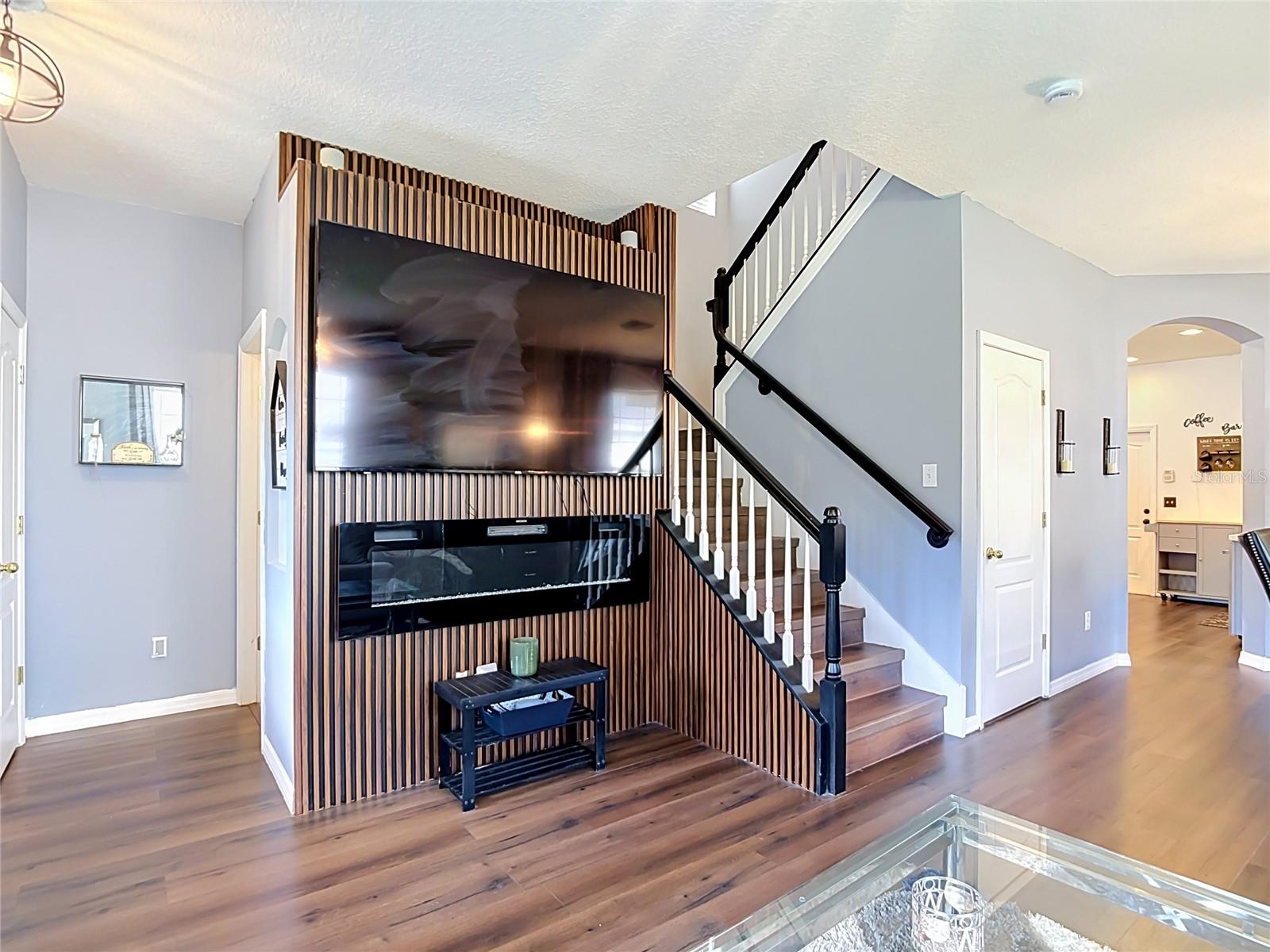 5014 Bridgeway Ln Property Photo 12