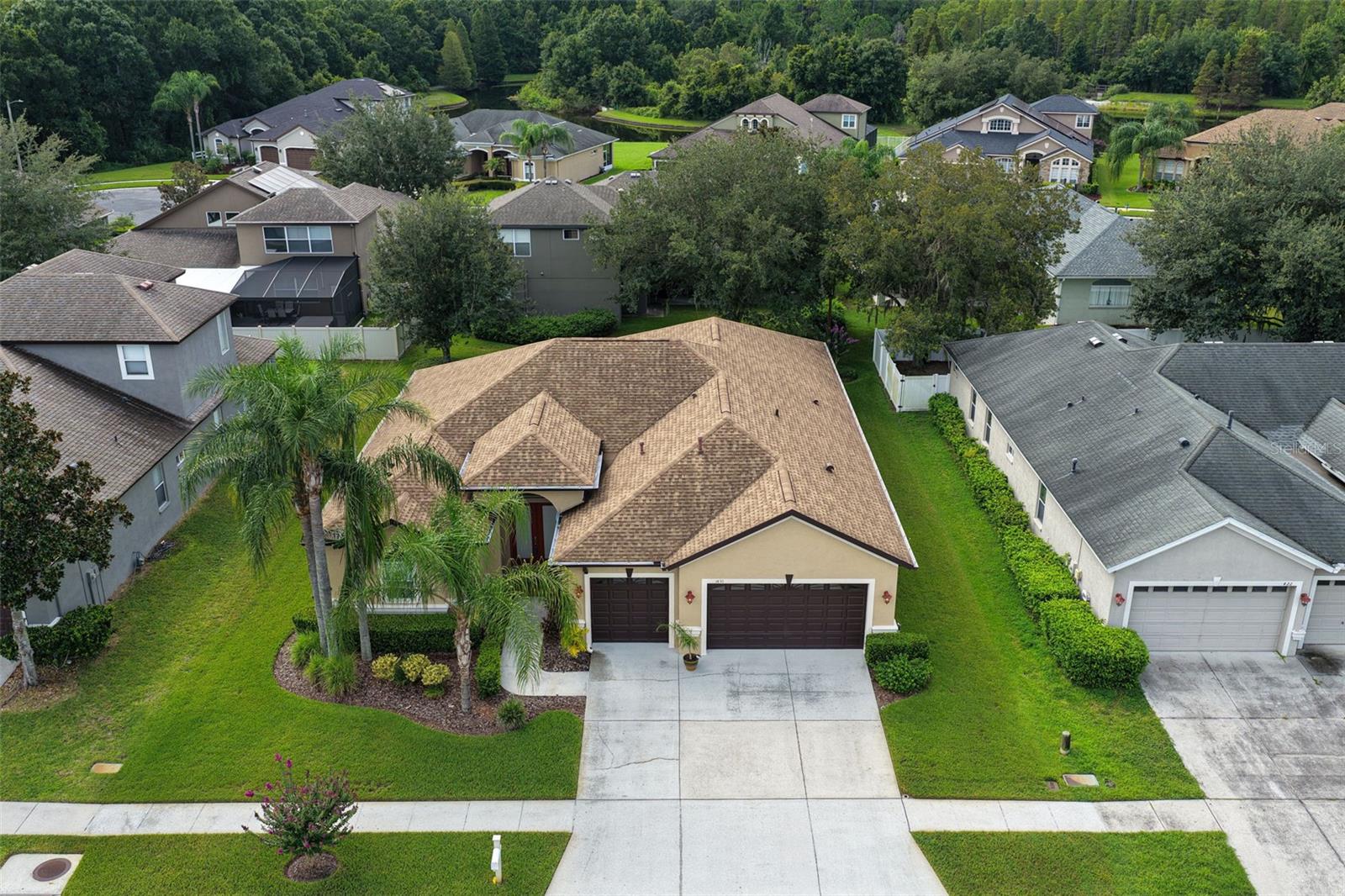 1430 Beaconsfield Dr Property Photo 1