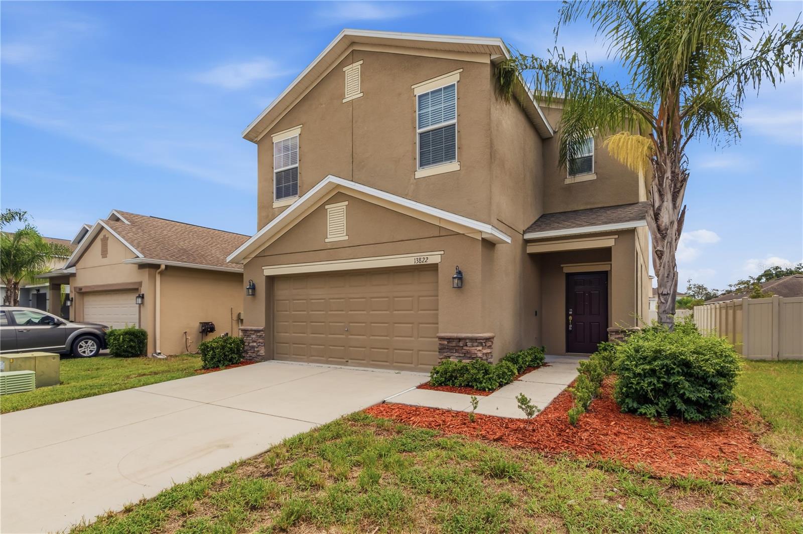 13822 Reindeer Cir Property Photo 3