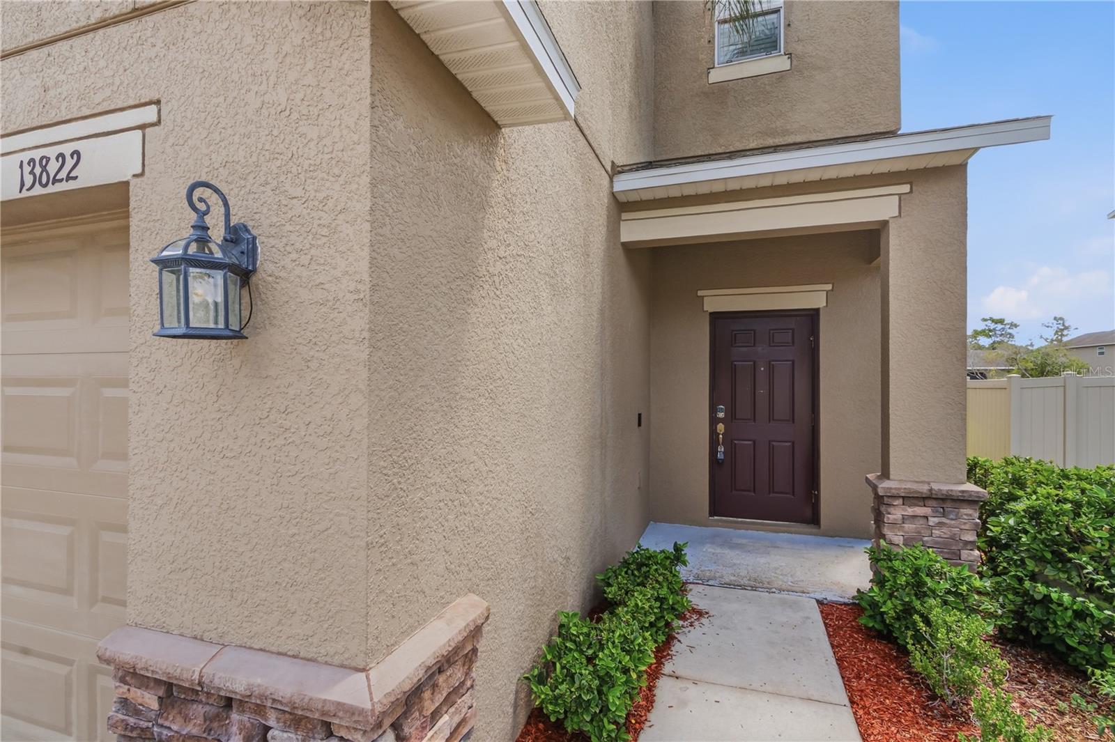 13822 Reindeer Cir Property Photo 4