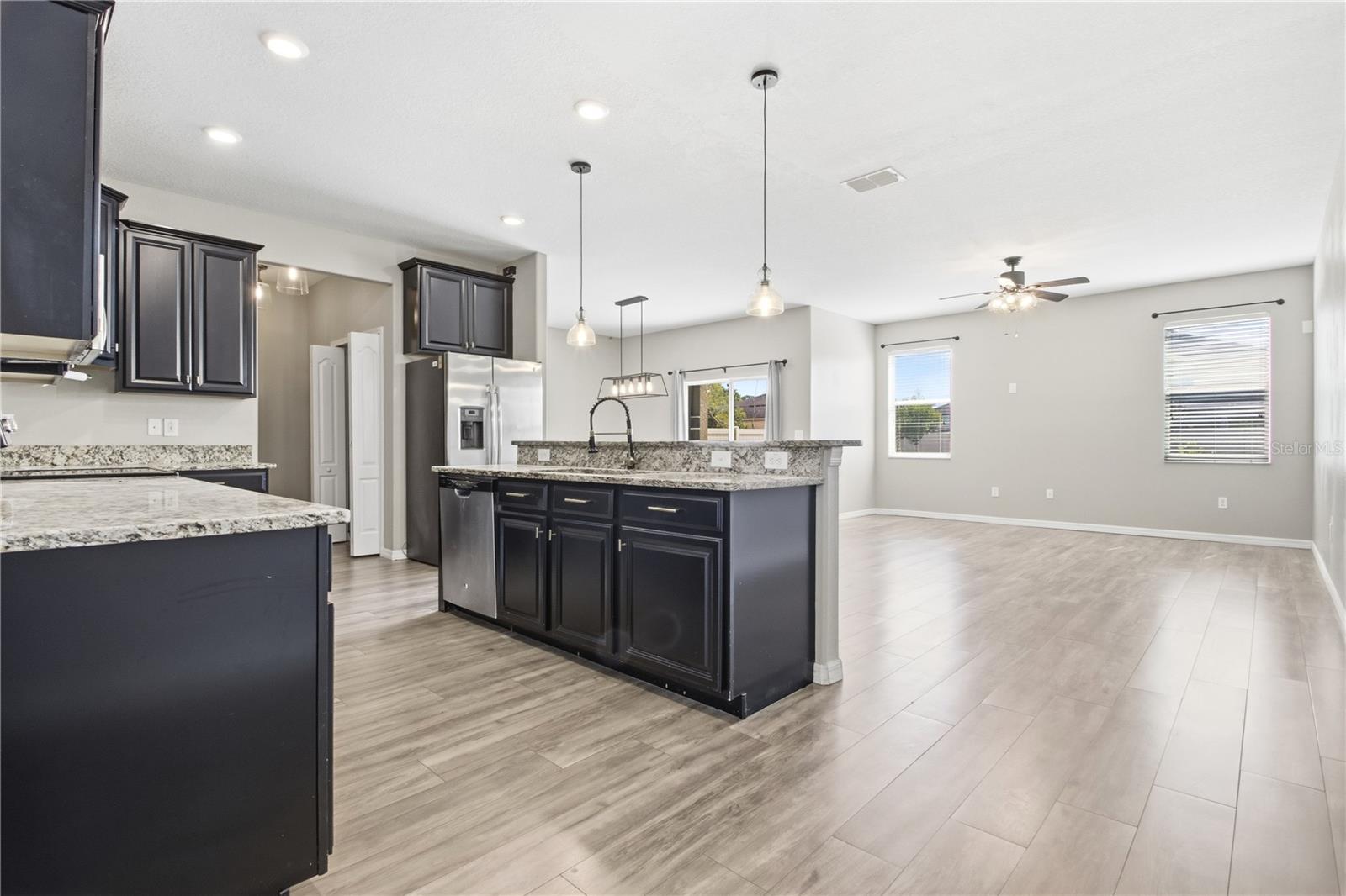 13822 Reindeer Cir Property Photo 8
