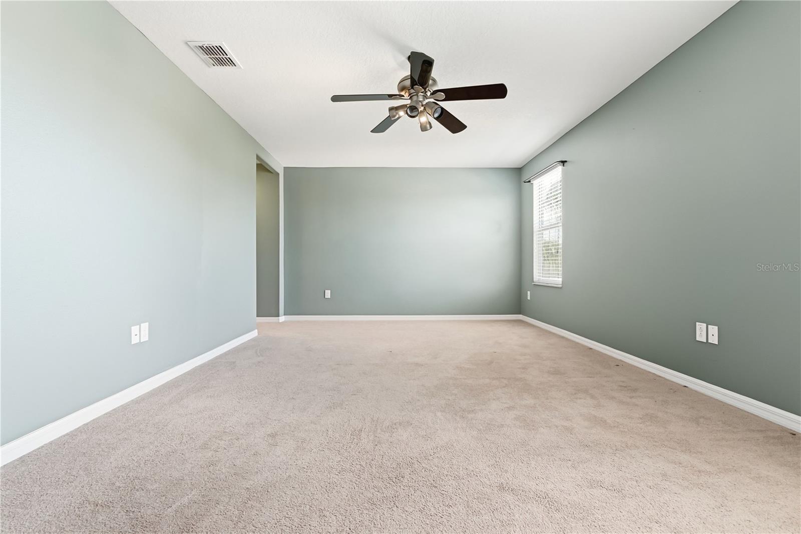 13822 Reindeer Cir Property Photo 29