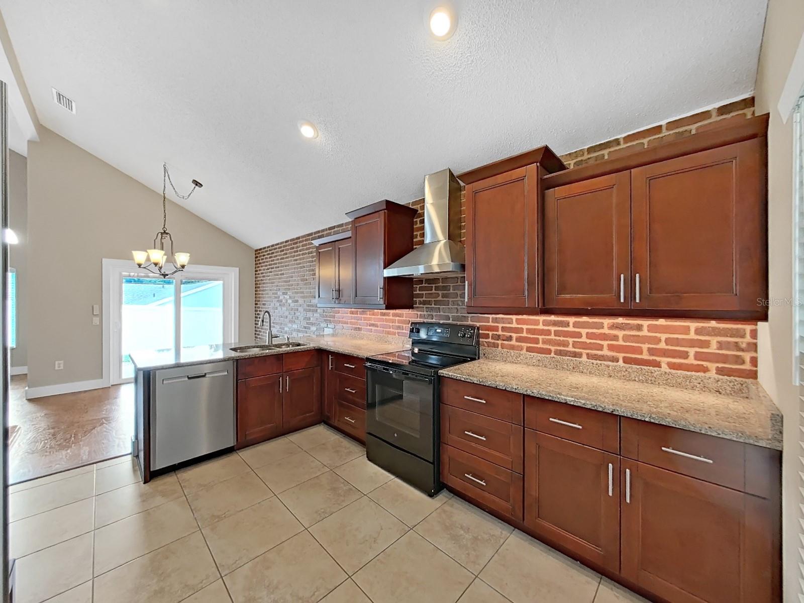2348 Asaph Ct Property Photo 15