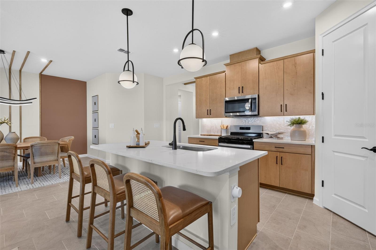 34736 Flower Patch Dr Property Photo 8