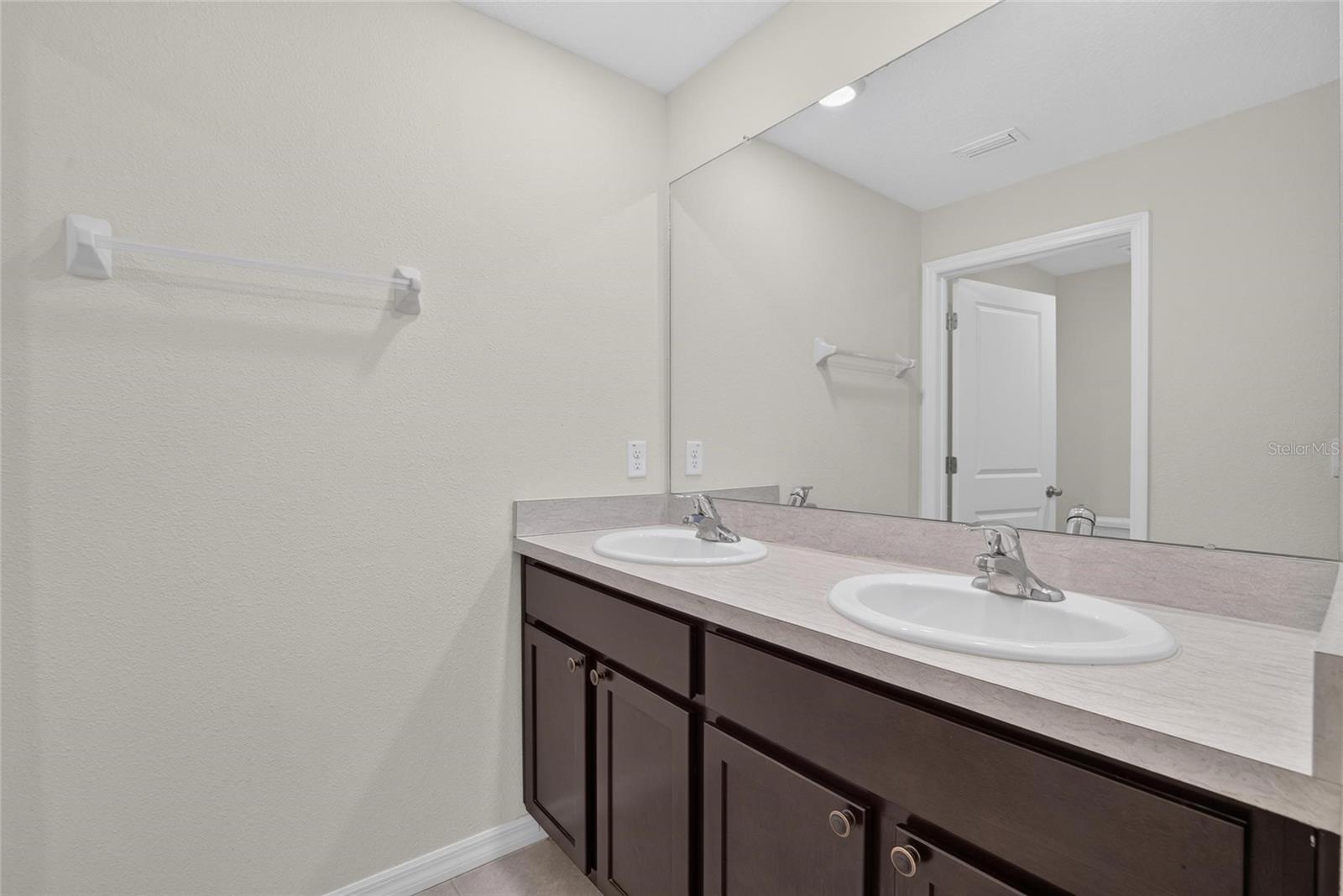 2818 Gumbo Limbo Dr Property Photo 33