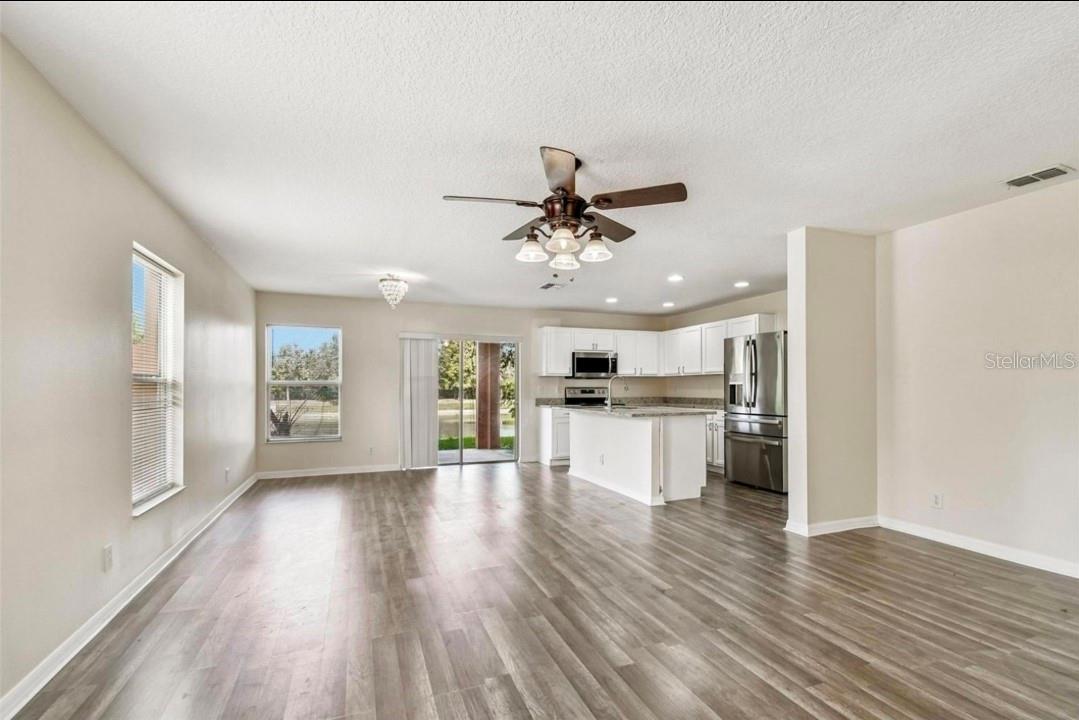 2520 Colony Reed Ln Property Photo 4