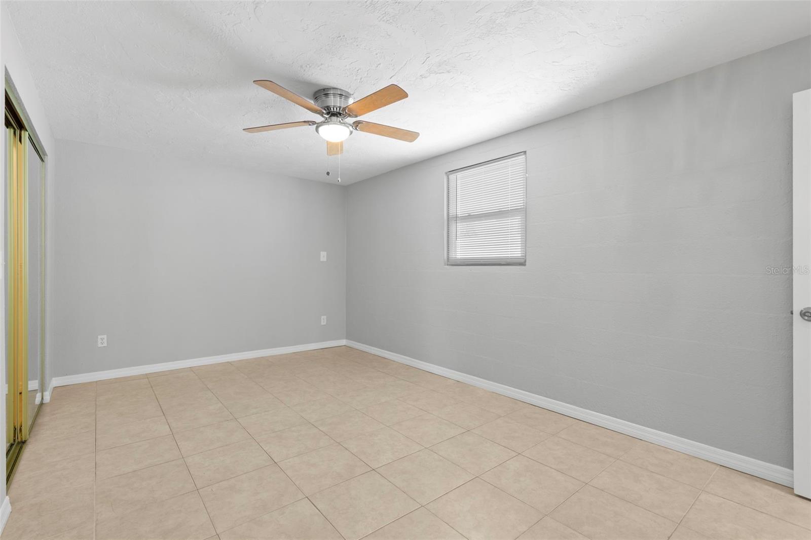 1508 Derrick St Property Photo 10
