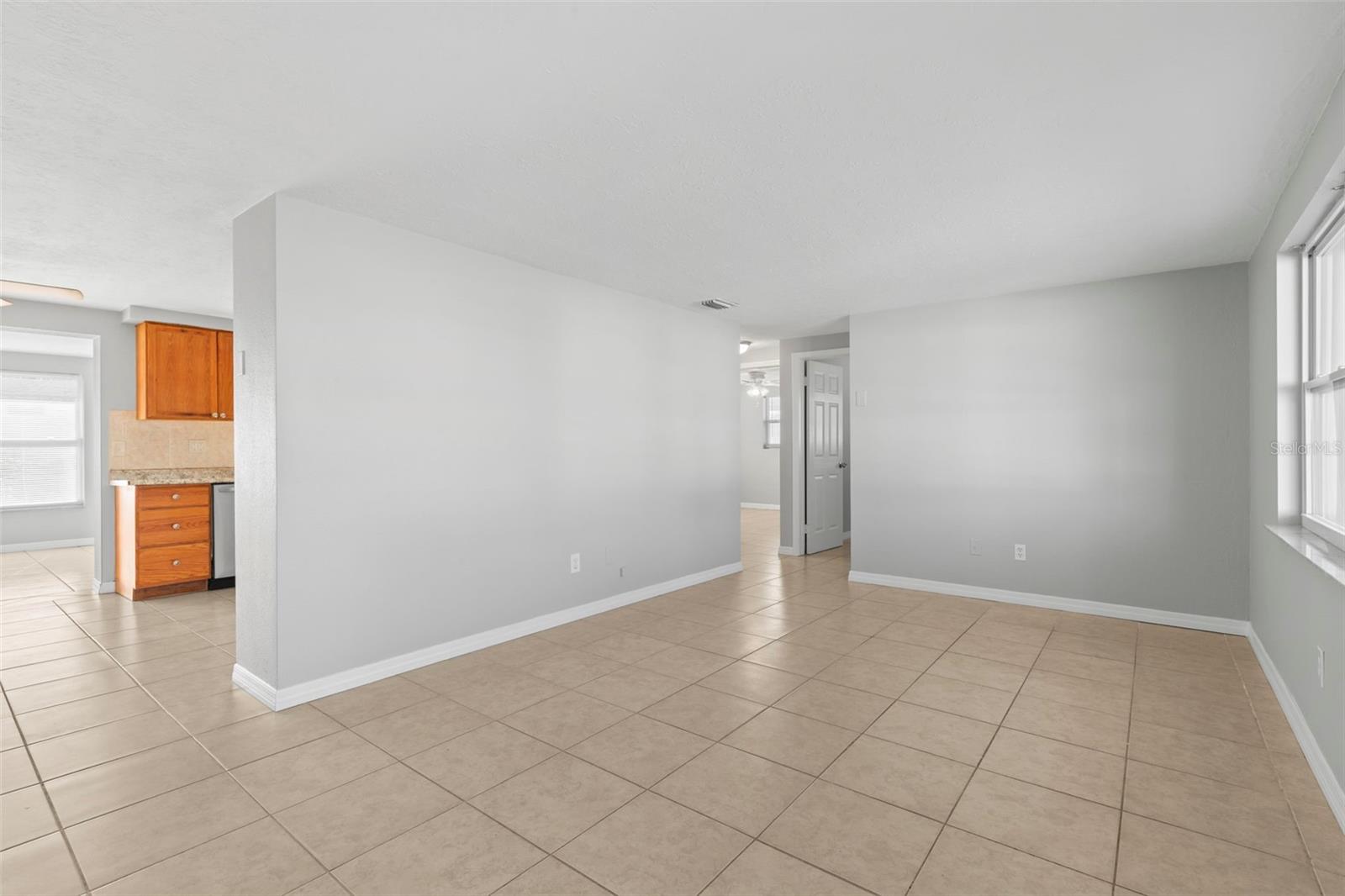 1508 Derrick St Property Photo 14