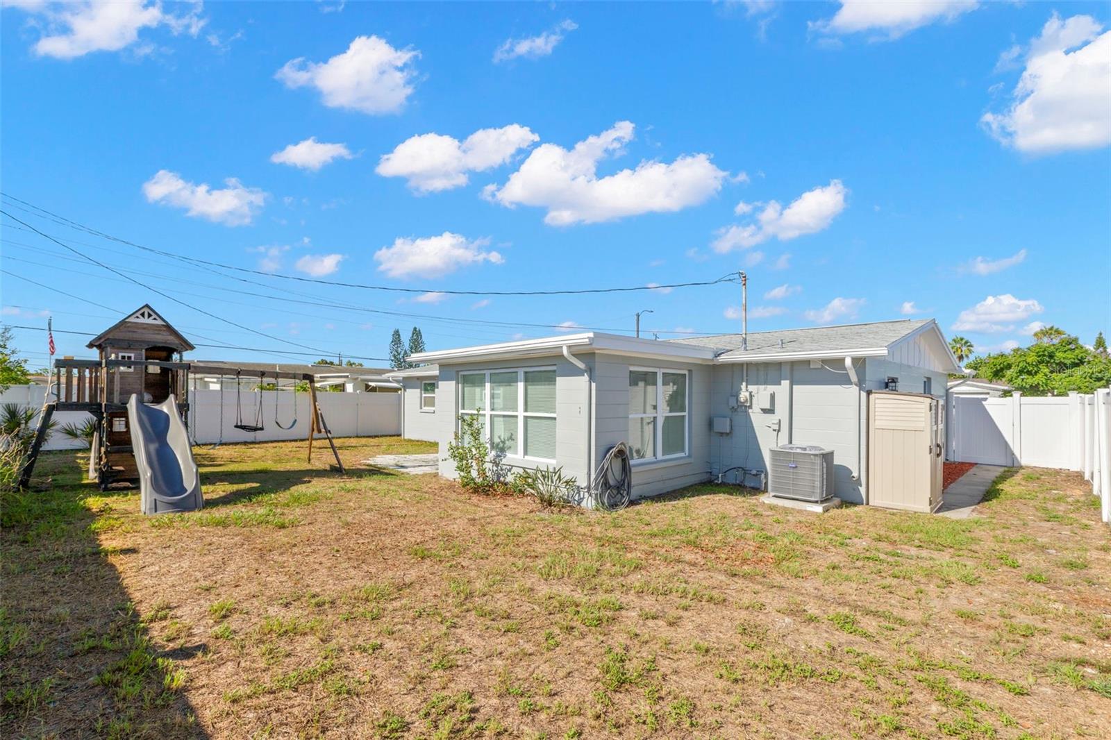 1508 Derrick St Property Photo 26