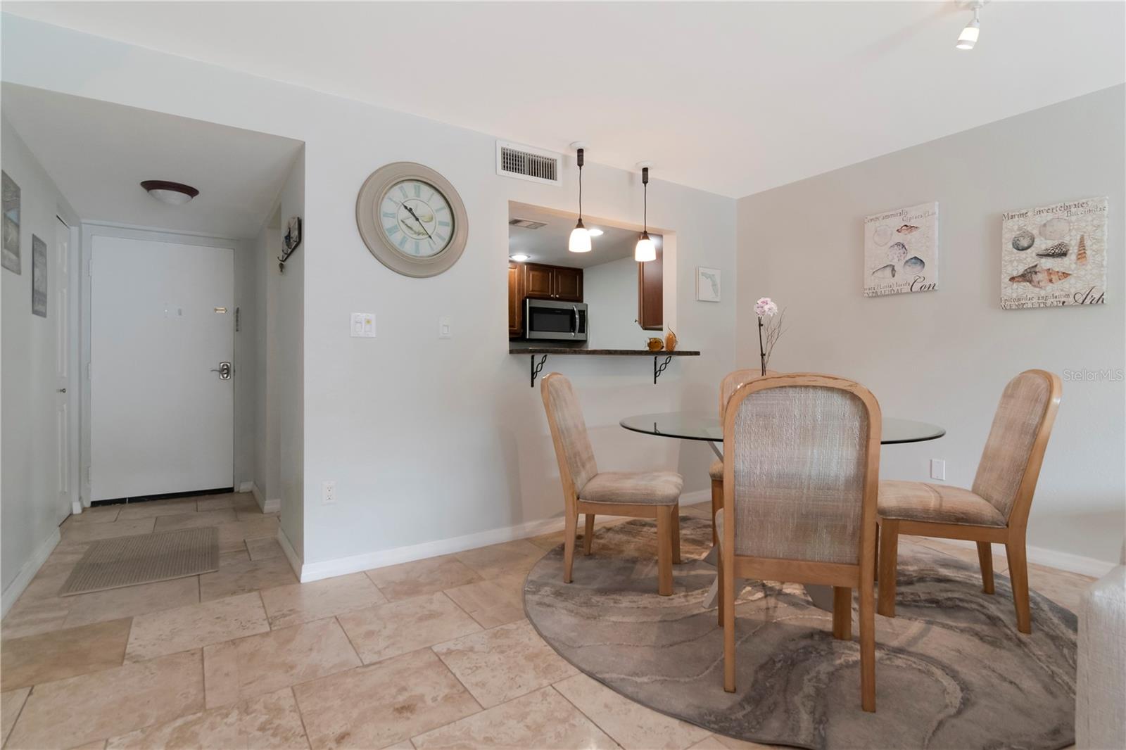 464 N Paula Dr #211 Property Photo 5