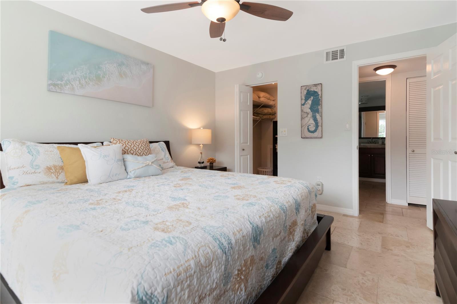 464 N Paula Dr #211 Property Photo 12