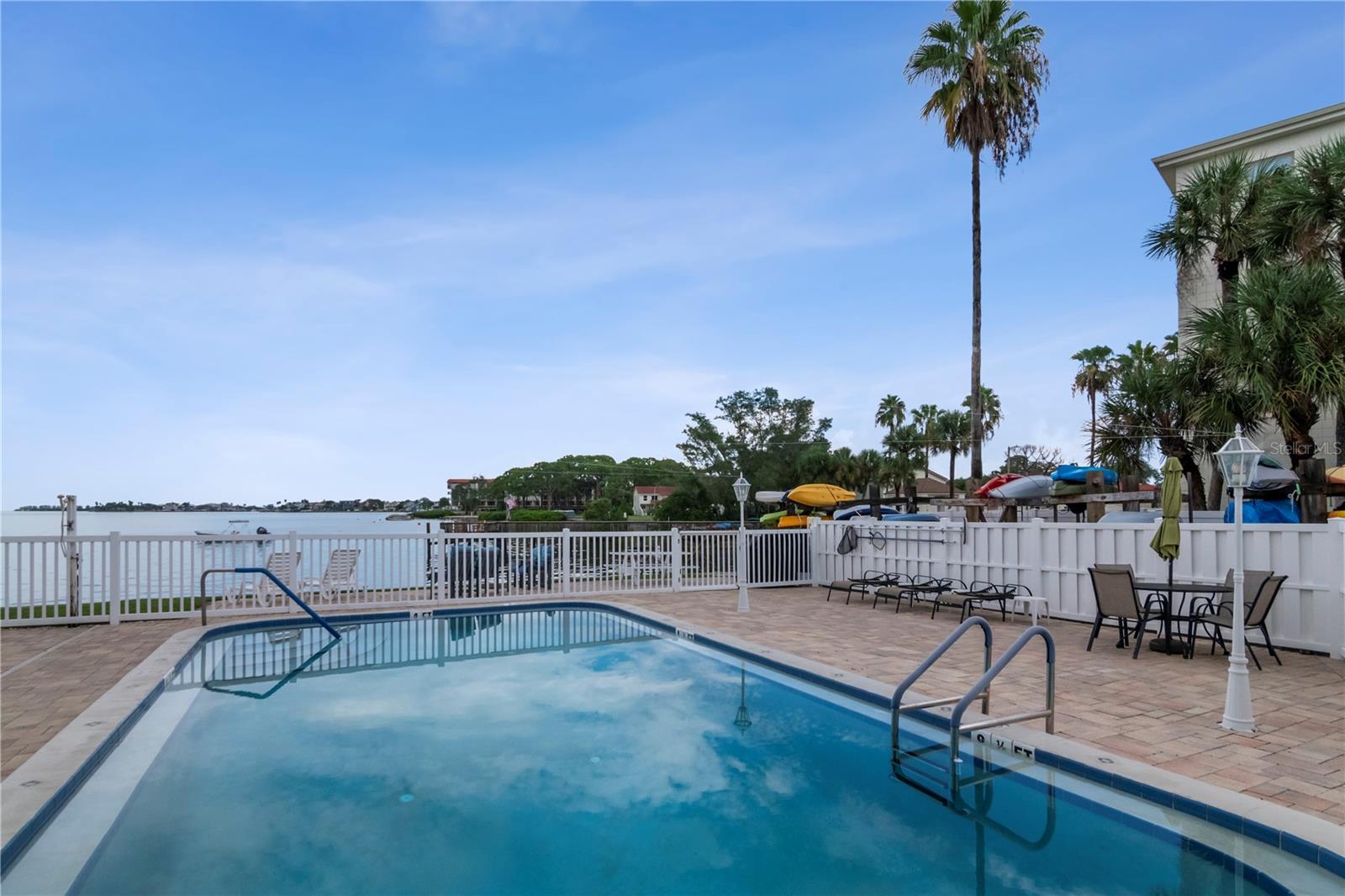 464 N Paula Dr #211 Property Photo 18