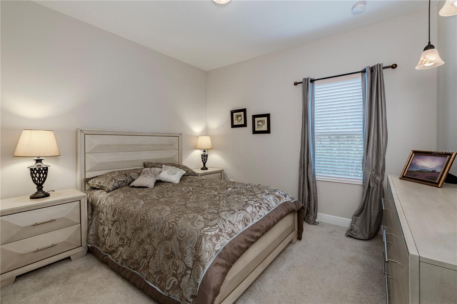 1117 Thornbury Dr Property Photo 19