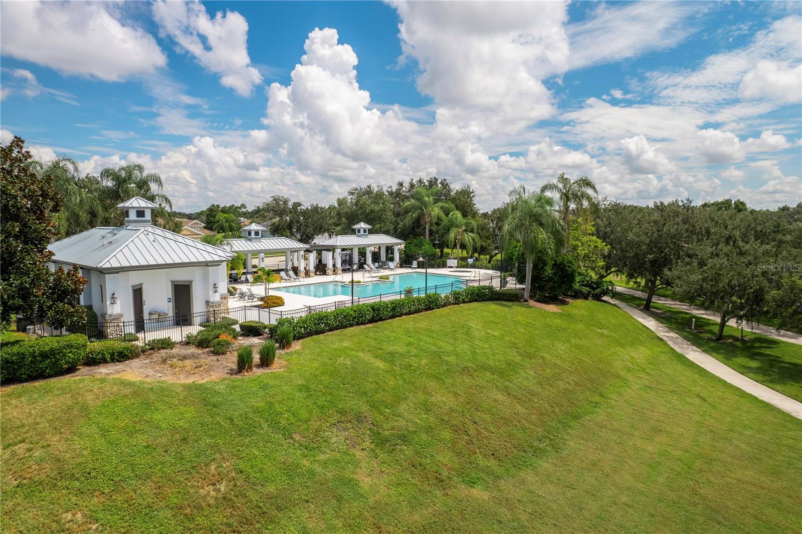 1117 Thornbury Dr Property Photo 40
