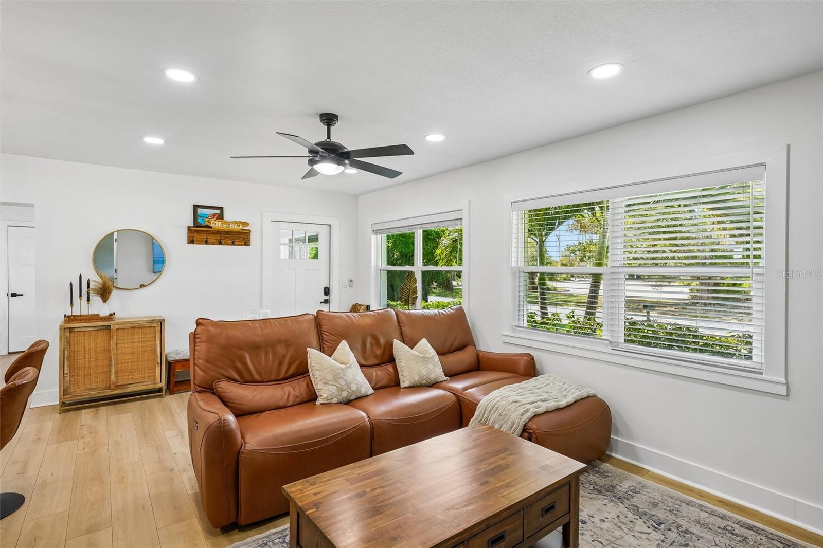 10791 Temple Ter Property Photo 4