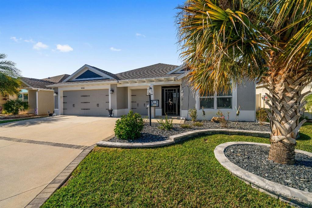 5838 JULIAN LOOP Property Photo 1