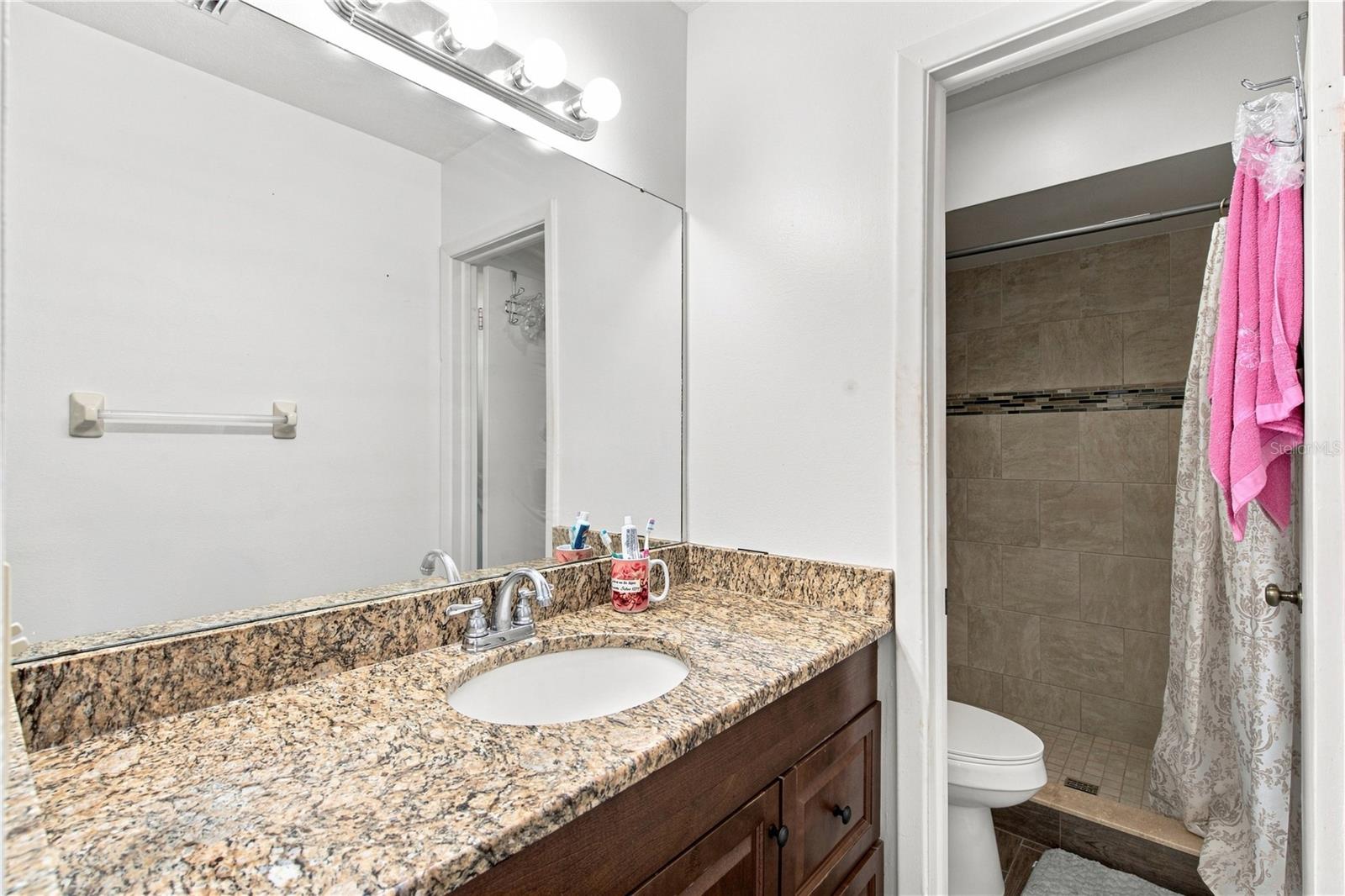 4313 Foxglen Ln Property Photo 23