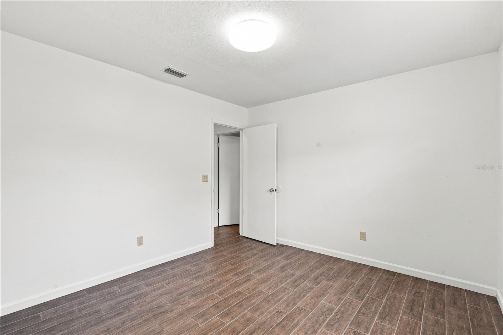 4313 Foxglen Ln Property Photo 26