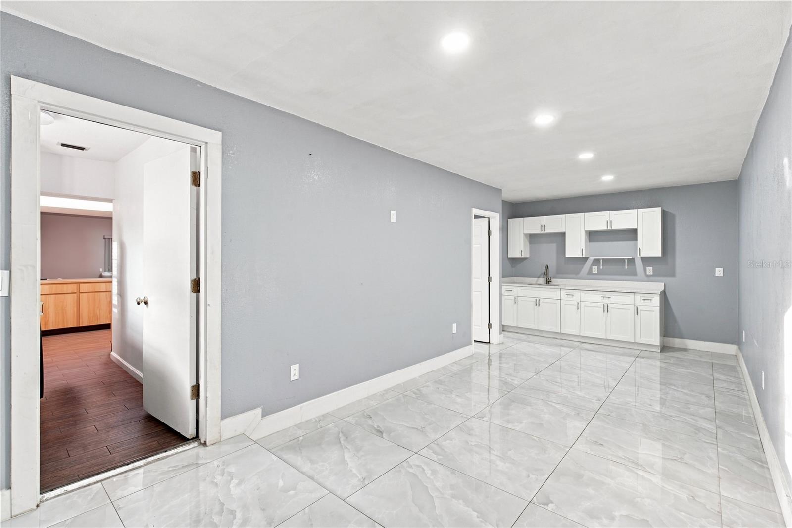 4313 Foxglen Ln Property Photo 34