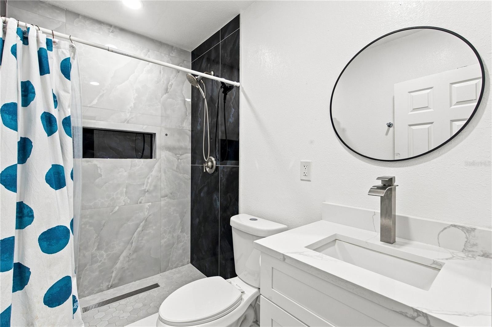 4313 Foxglen Ln Property Photo 37