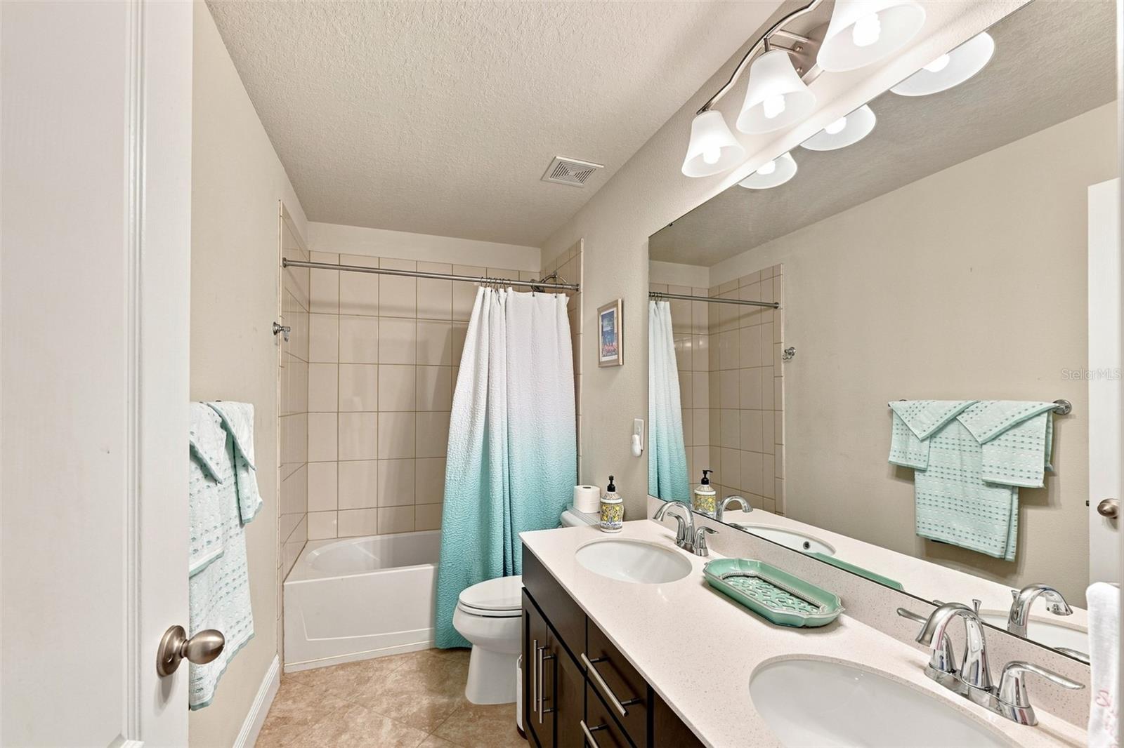 11156 Spring Point Cir Property Photo 28
