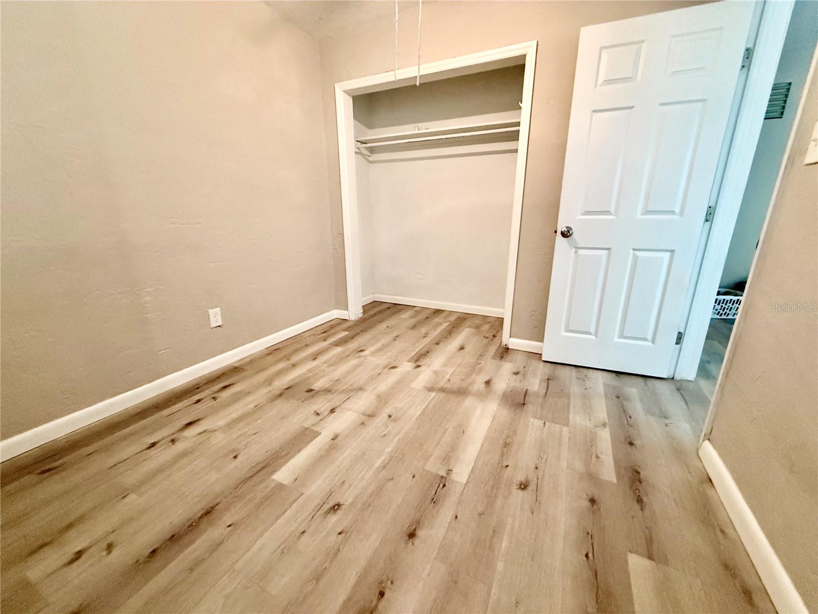 808 Palm Bluff St #d Property Photo 8
