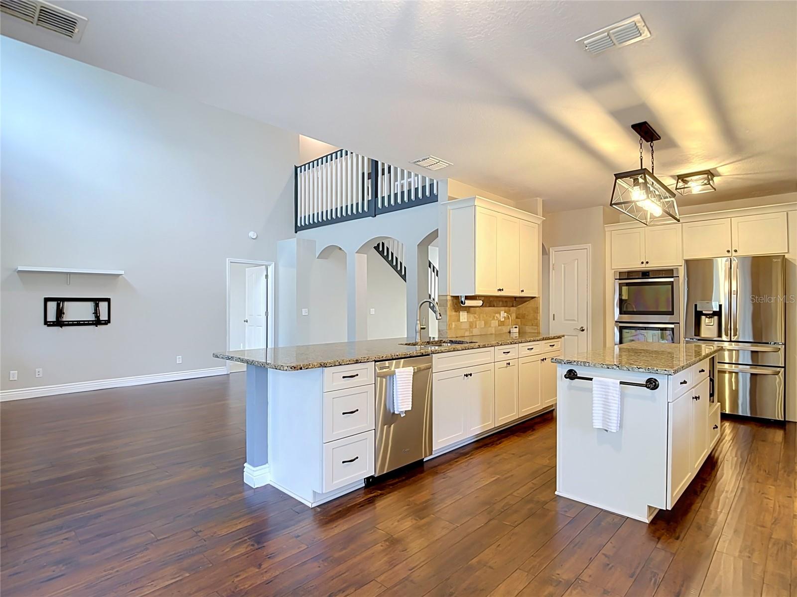 1639 Ledgestone Dr Property Photo 32
