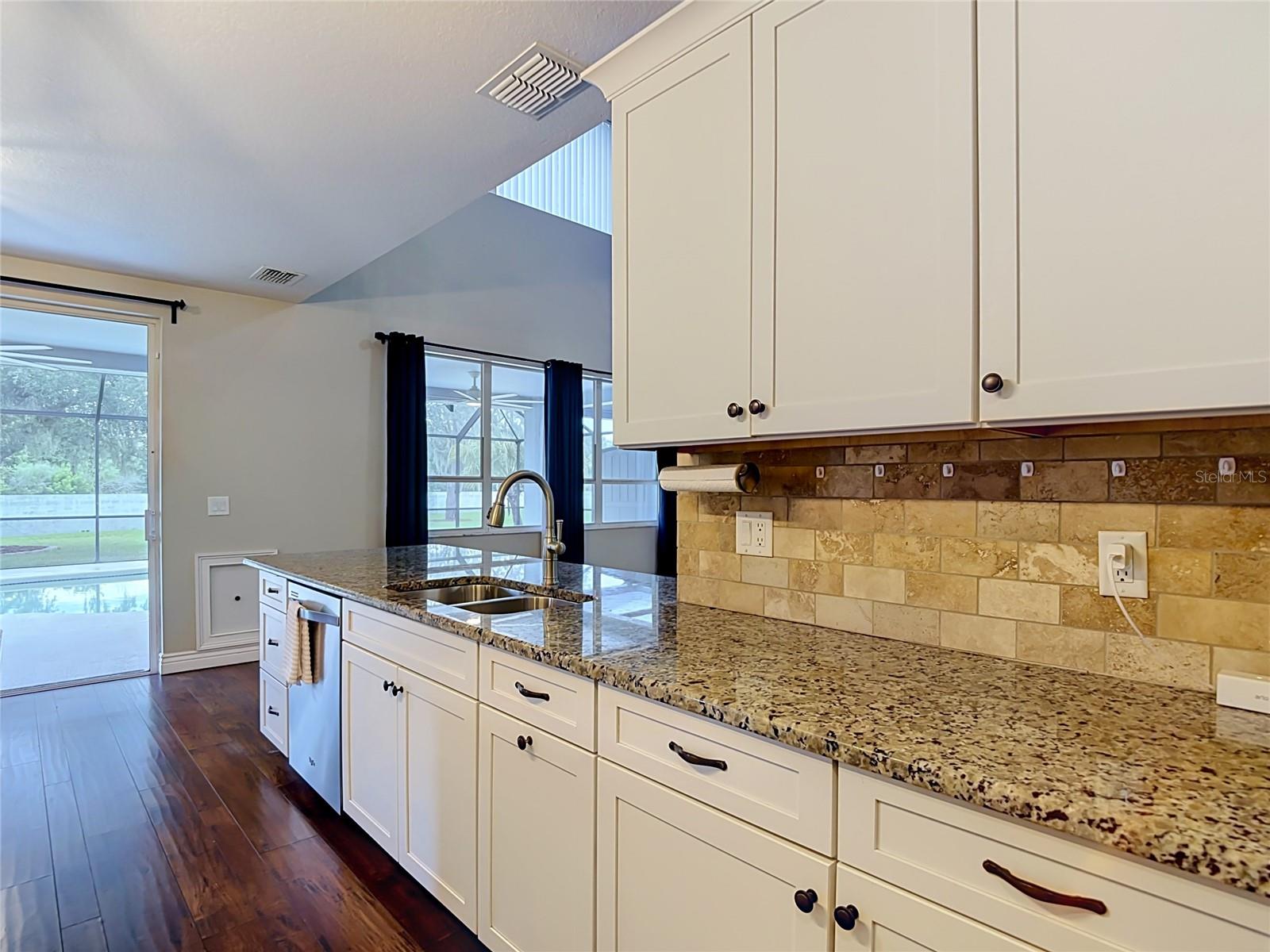1639 Ledgestone Dr Property Photo 36
