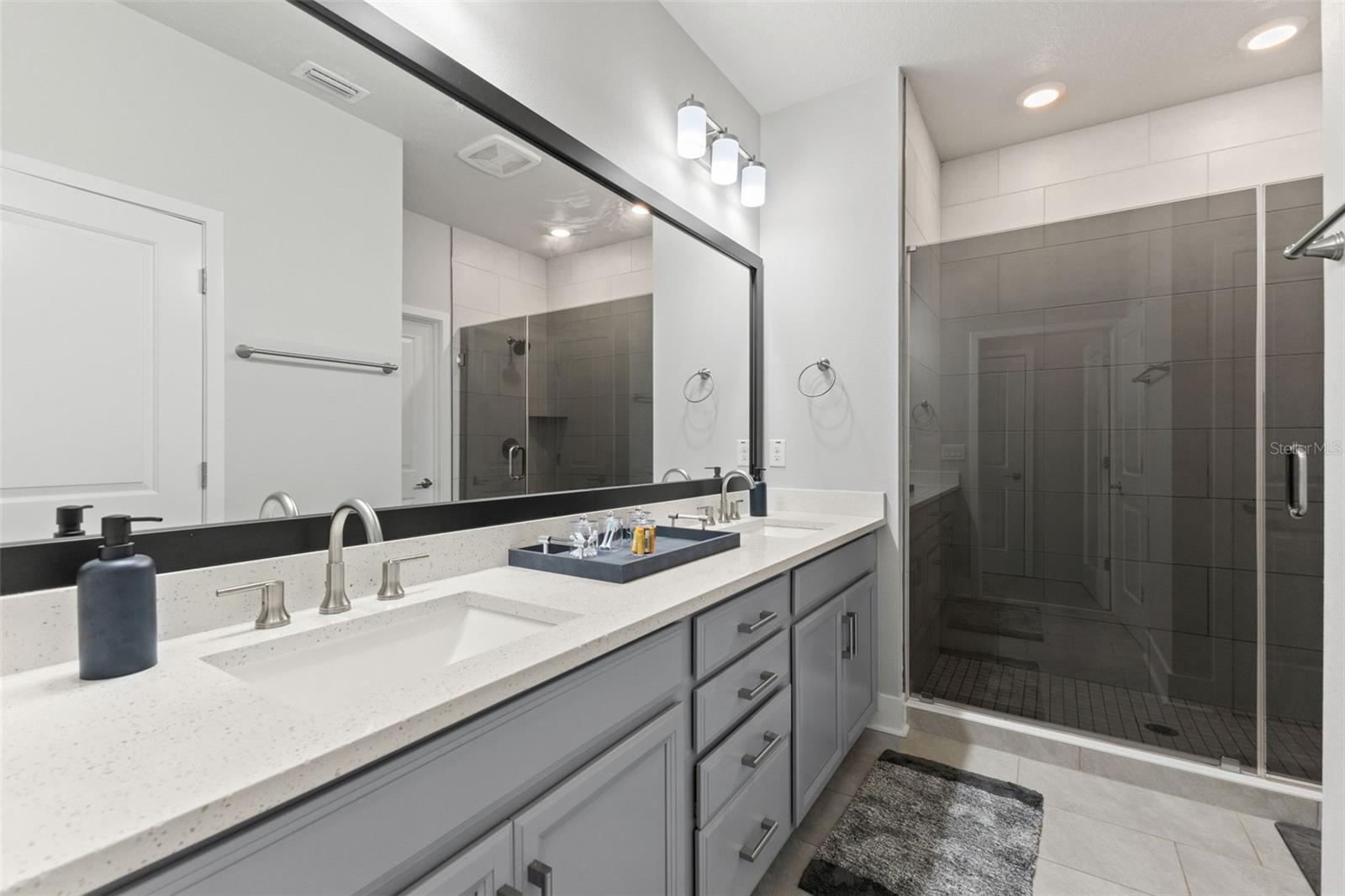 2511 N Grady Ave #16 Property Photo 26
