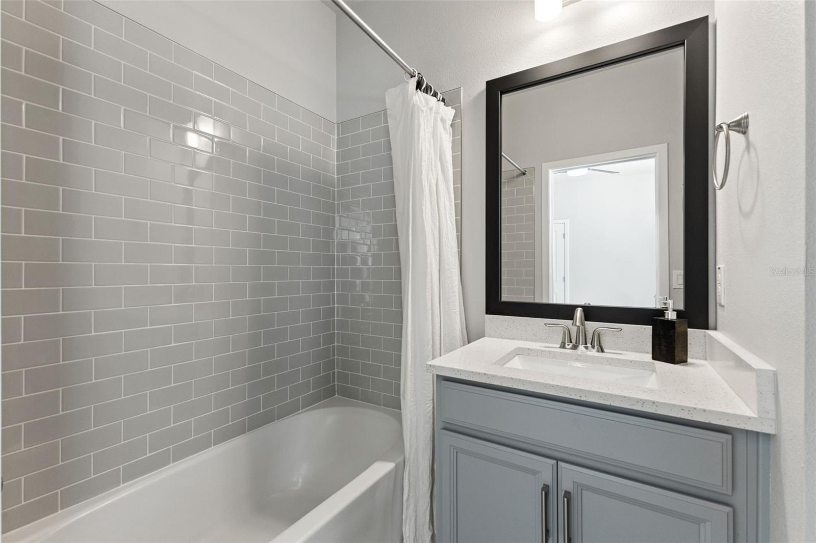 2511 N Grady Ave #16 Property Photo 31
