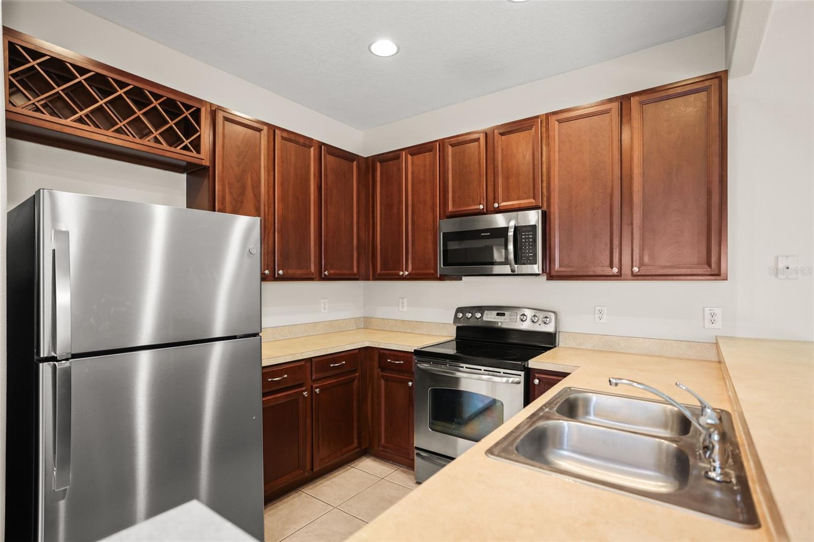 1516 Talisker Dr Property Photo 4