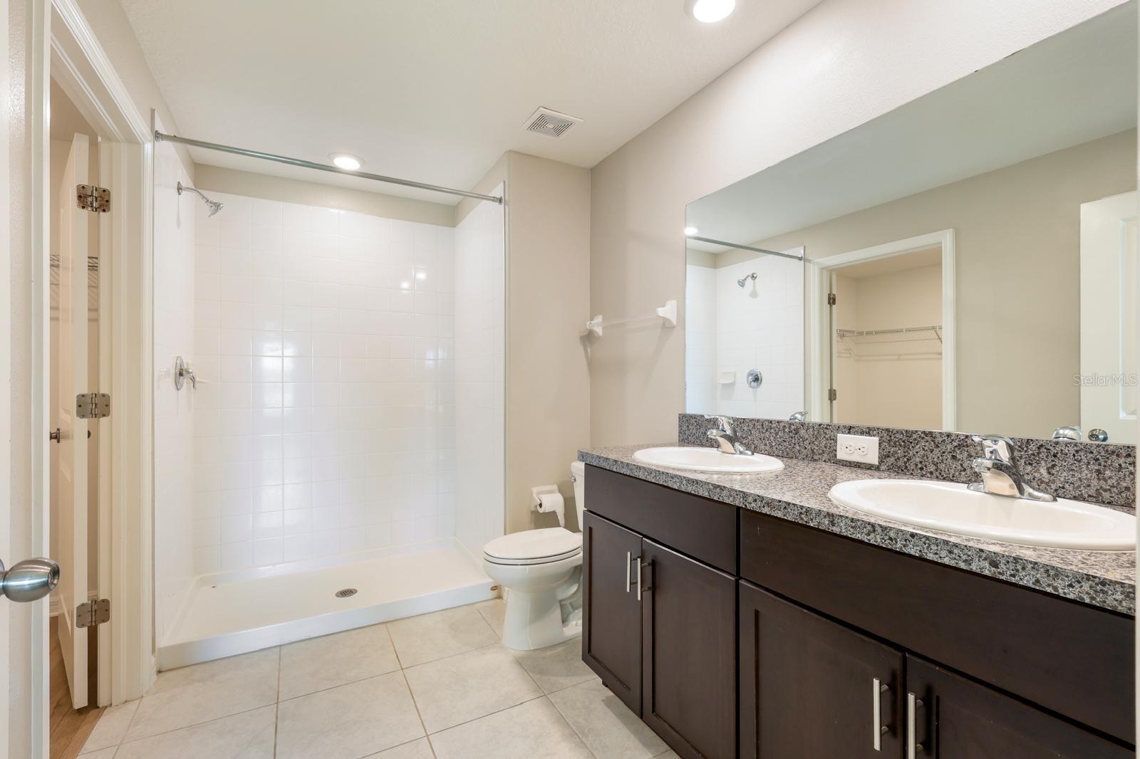 9728 Channing Hill Drive Property Photo 16