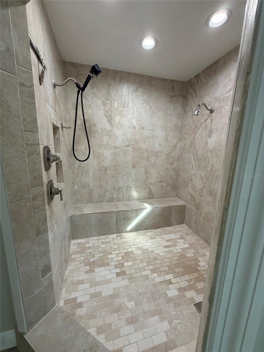 8715 Driftwood Dr Property Photo 16