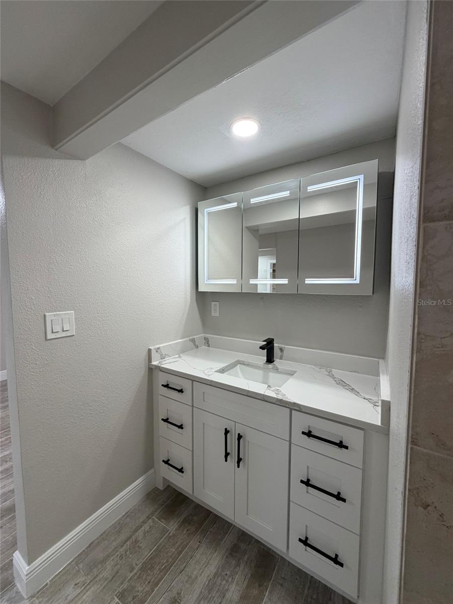 8715 Driftwood Dr Property Photo 29