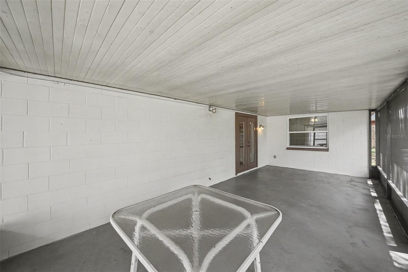 1913 Cedarbrooke Dr Property Photo 21