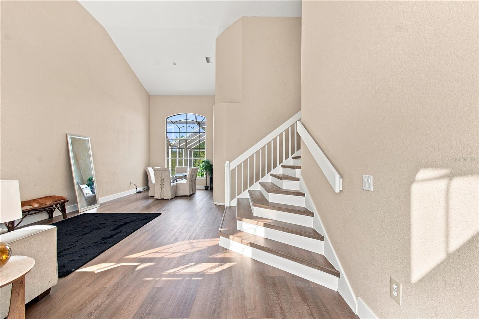 7326 Yardley Way Property Photo 8