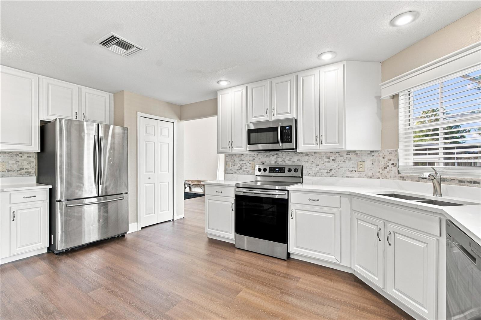 7326 Yardley Way Property Photo 18