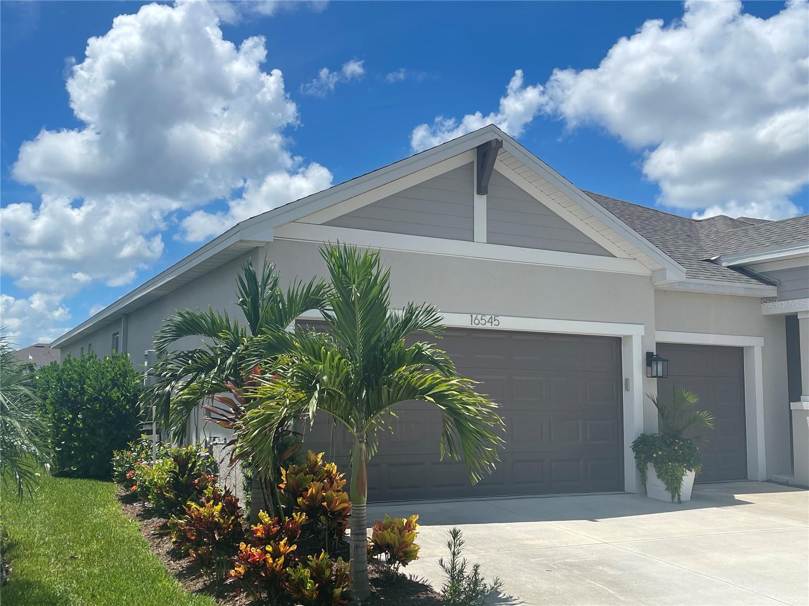 16545 Star Grass Cir Property Photo 4
