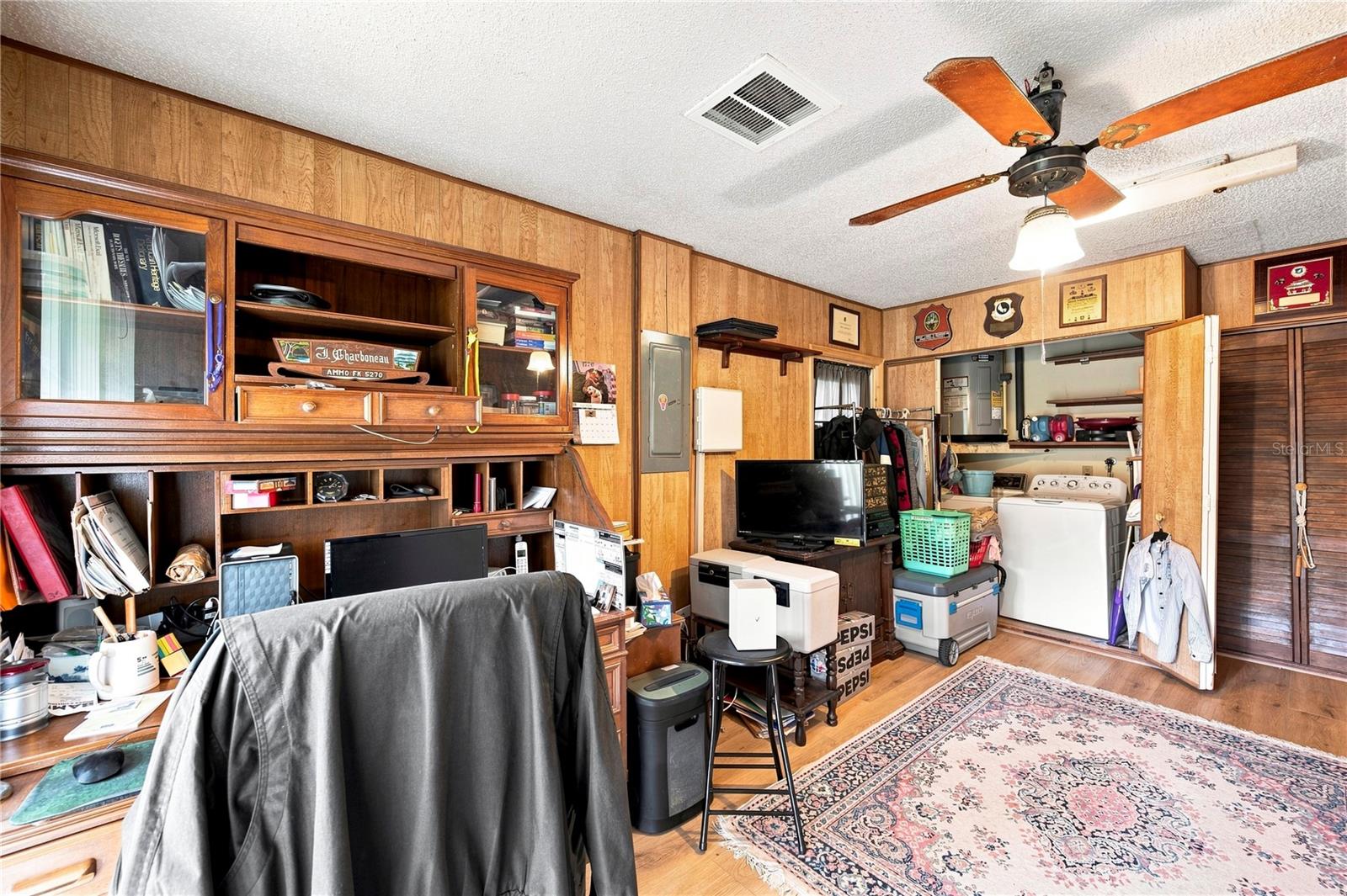 9511 Clyde St Property Photo 33