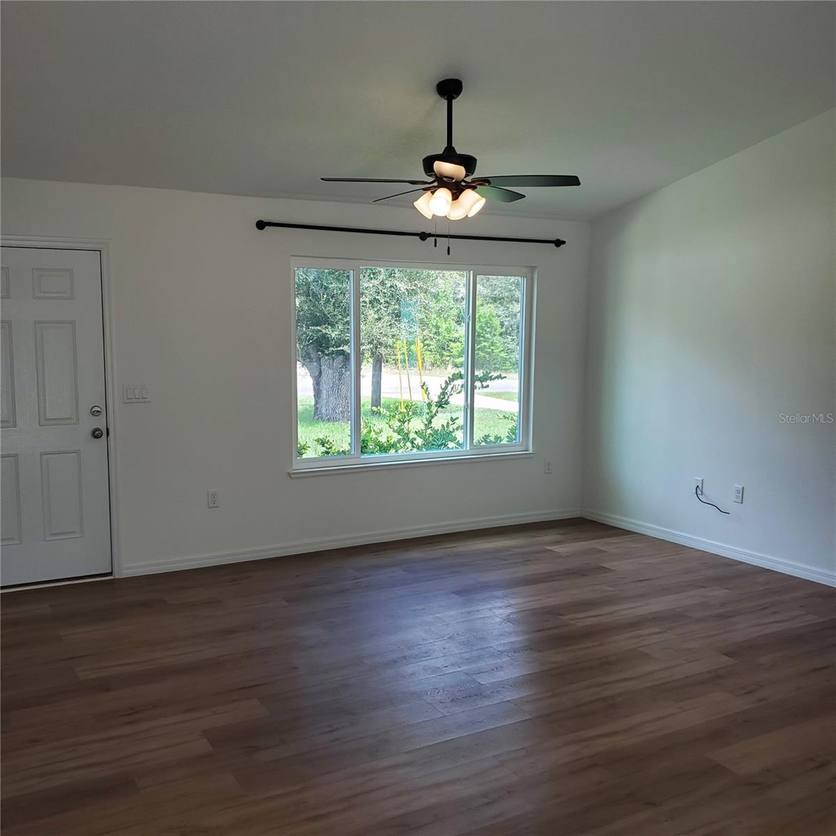 353 Fisher Way Property Photo 2