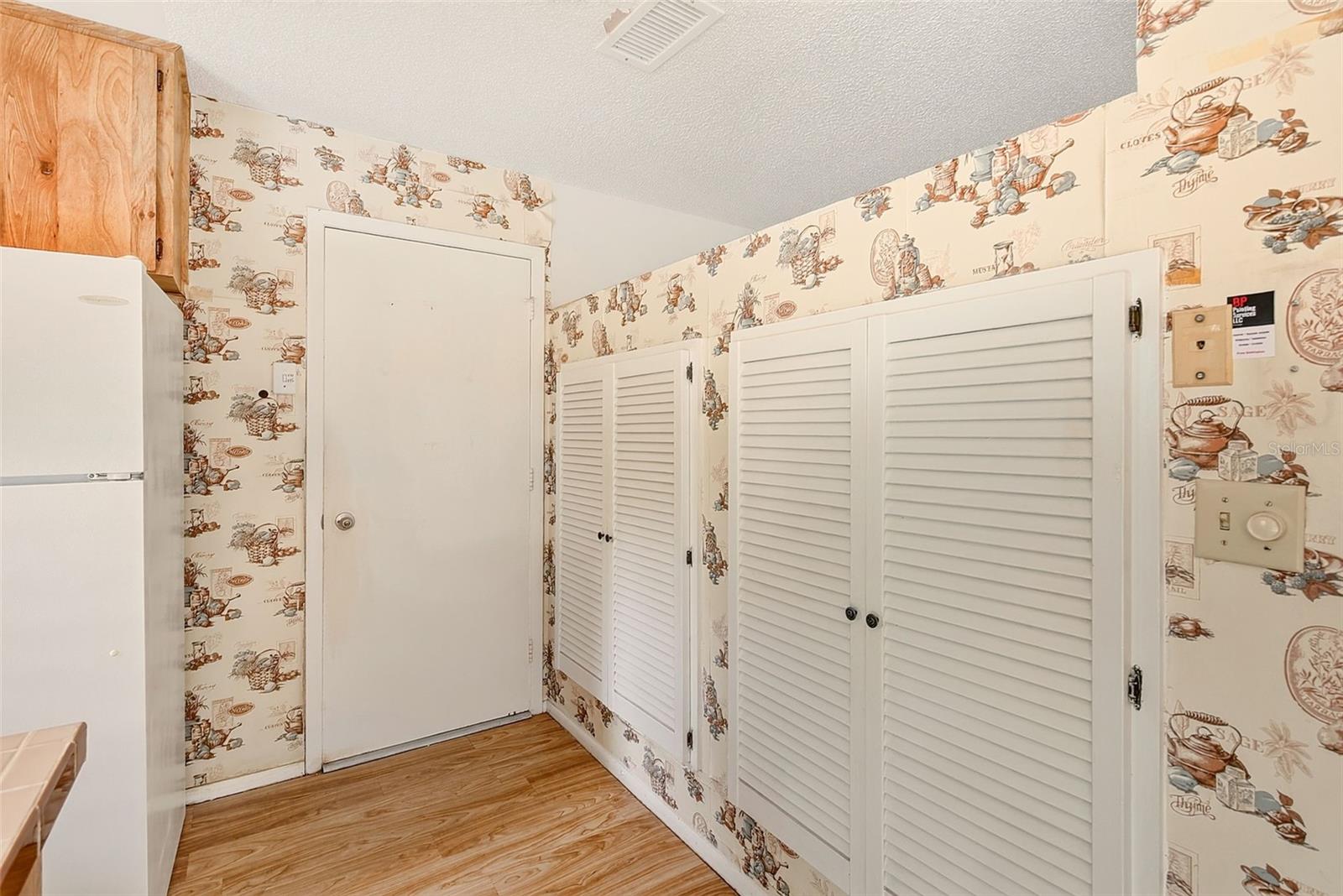 2560 Elderberry Dr Property Photo 12