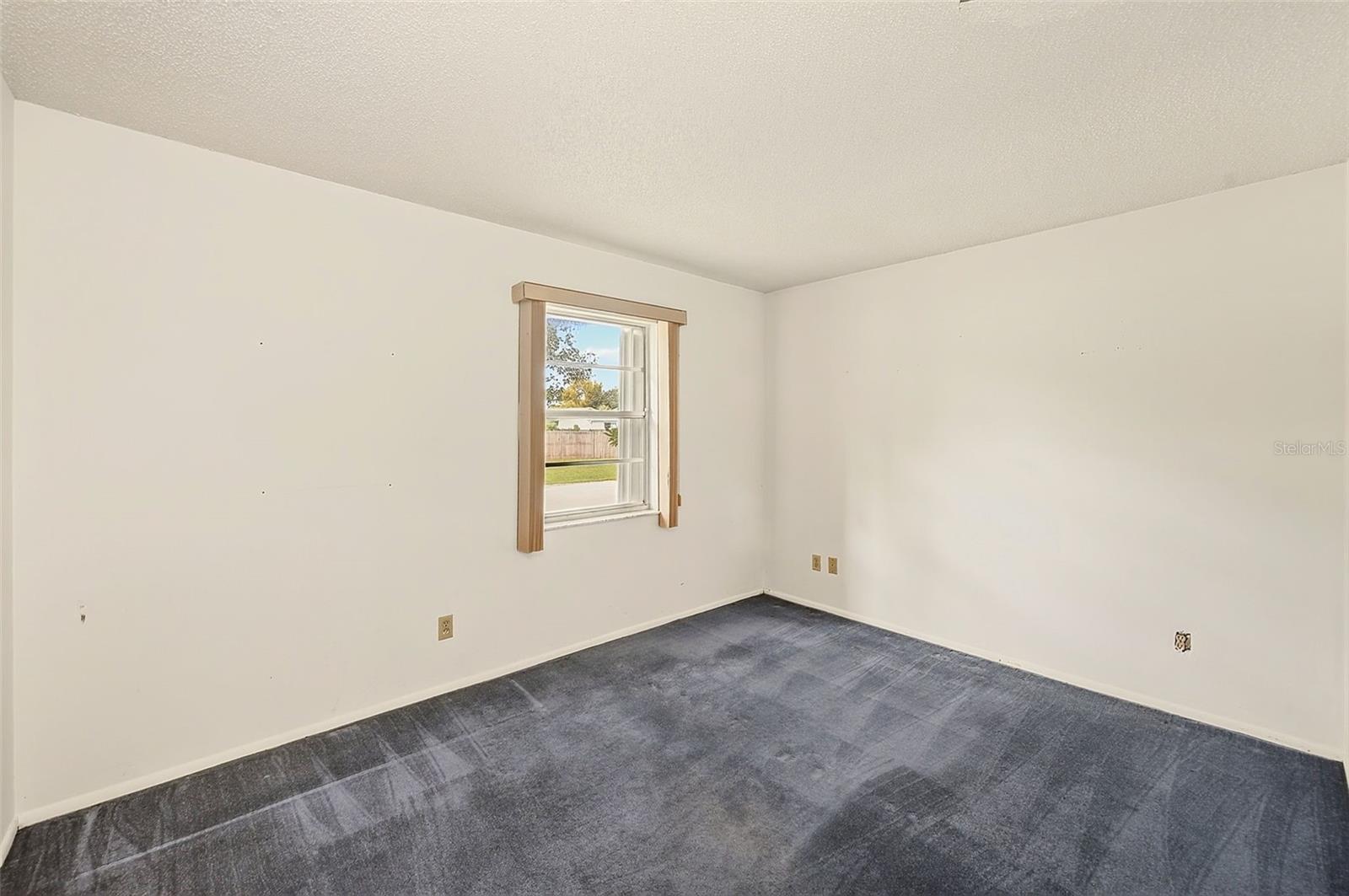 2560 Elderberry Dr Property Photo 17