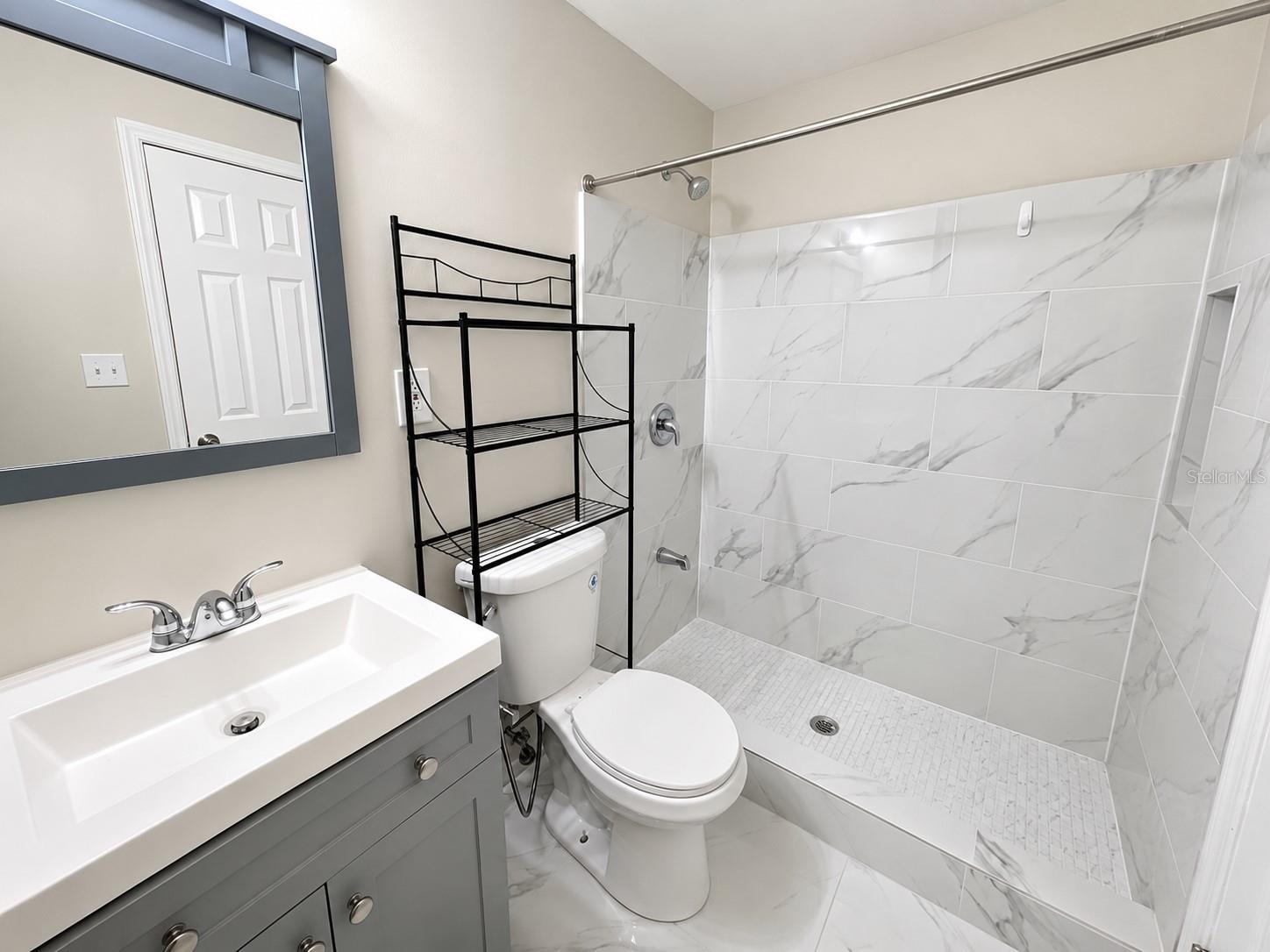 7504 Gadsden Drive Property Photo 8