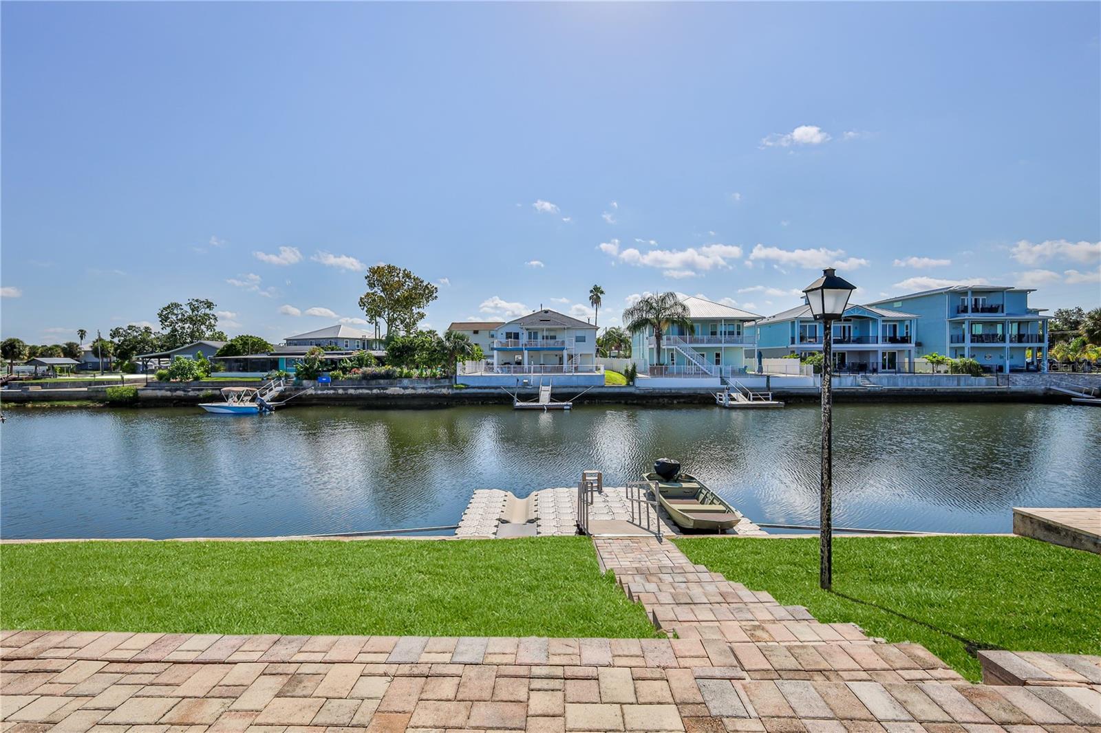 4392 3rd Isle Dr Property Photo 10