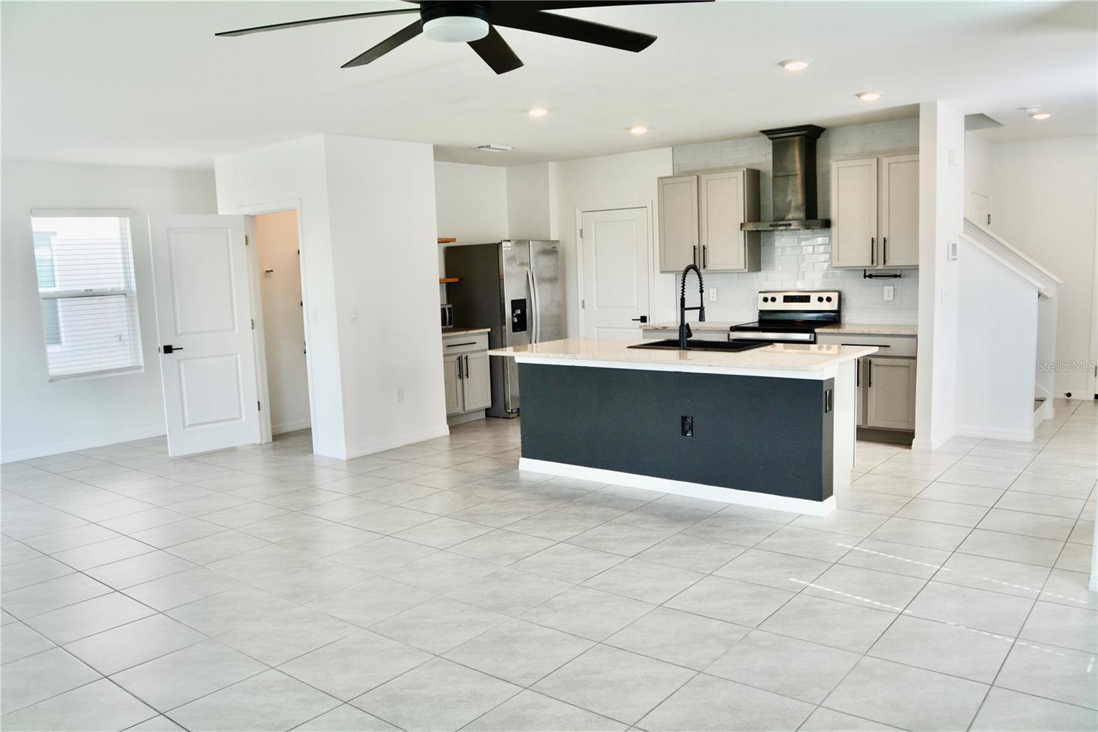 34110 Jasper Stone Dr Property Photo 6