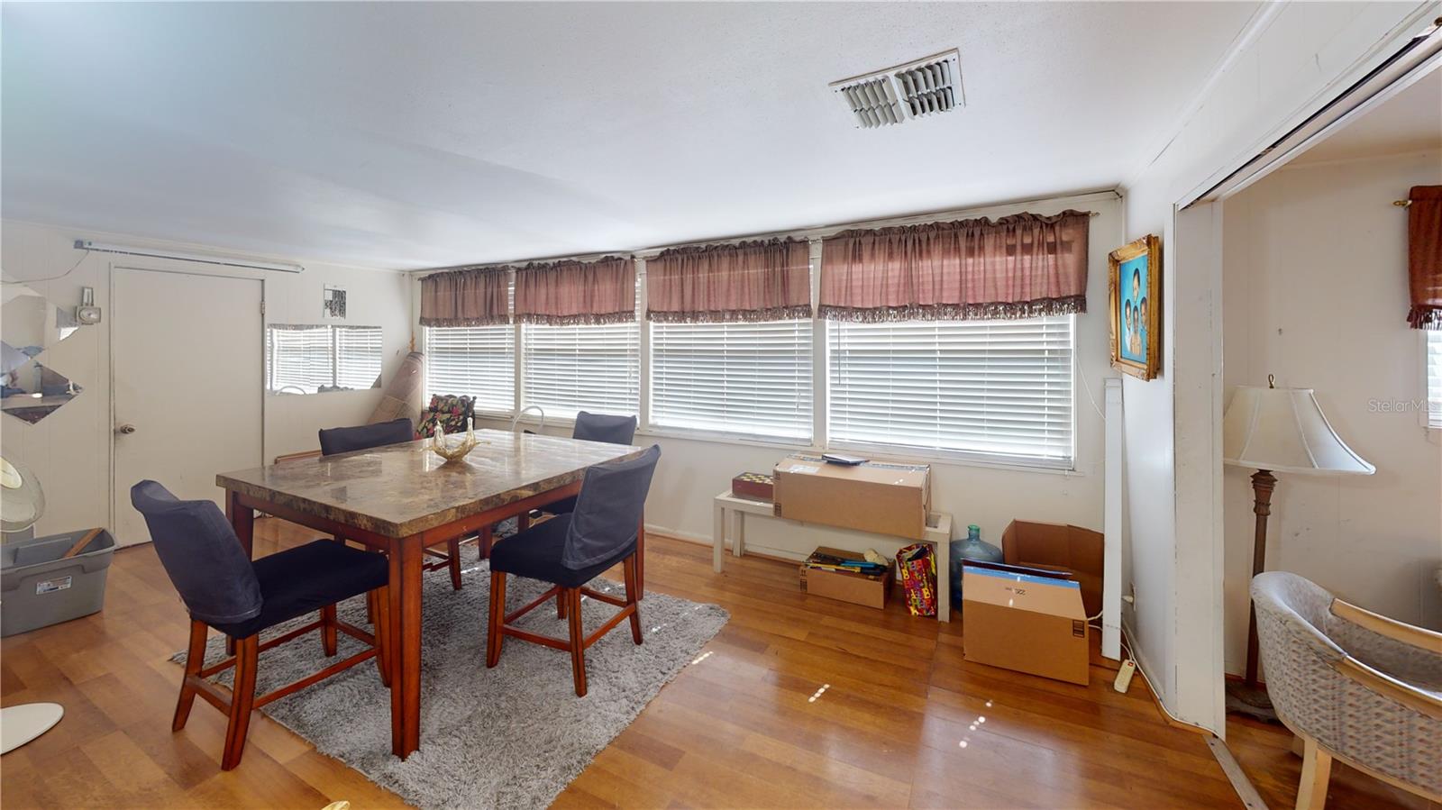1721 W North B St Property Photo 7