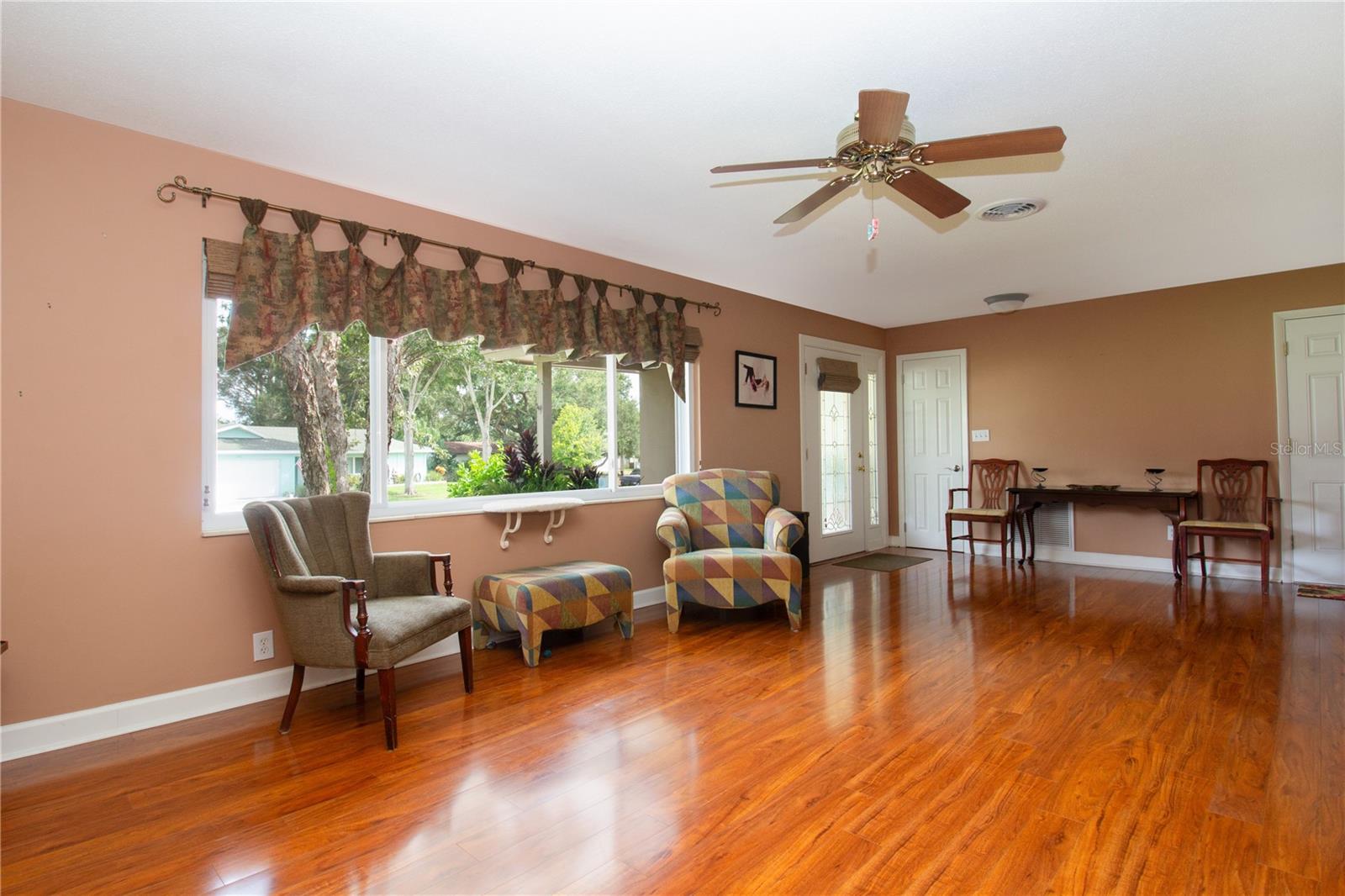 1324 Ranchwood Dr Property Photo 4