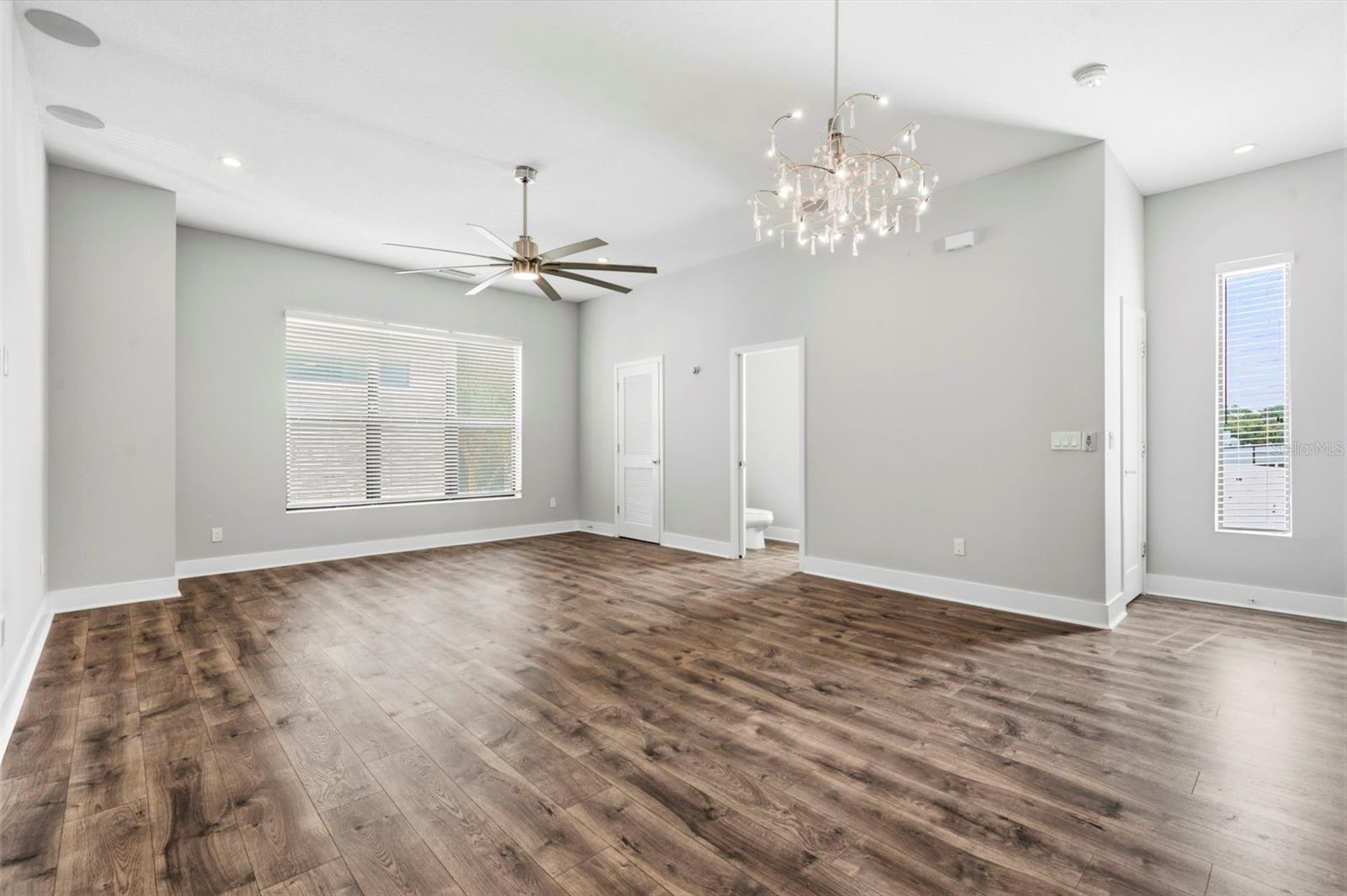 4810 W Mcelroy Ave #7 Property Photo 5